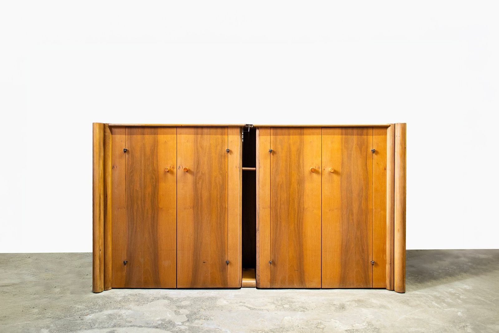 Scuderia Horizontal Four Door Walnut Sideboard By Carlo Scarpa For Bernini Italia, 1977