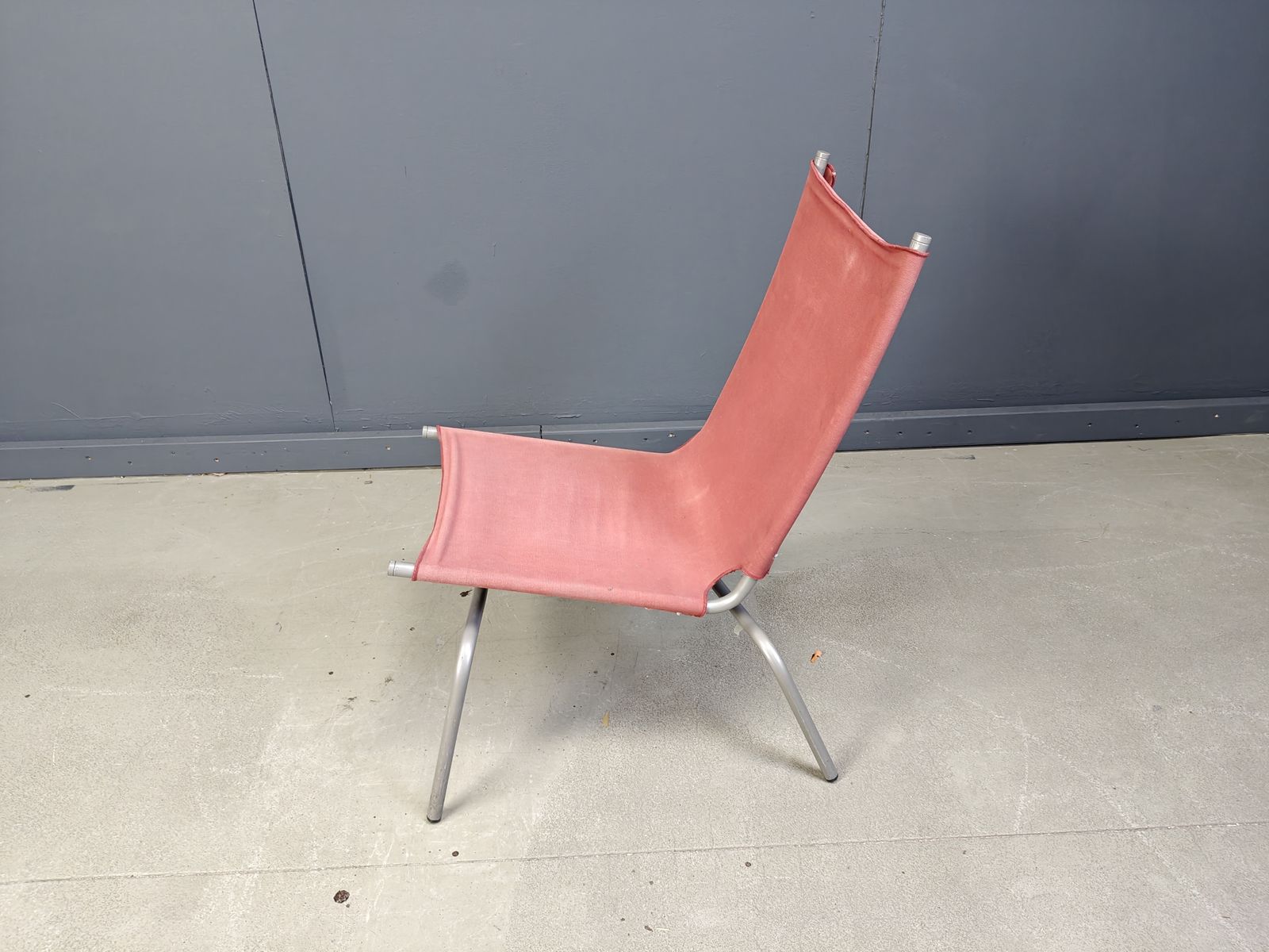 photo furniture Vintage Crossed Legged Lounge Chair By Fabiaan Van Severen, 1990s