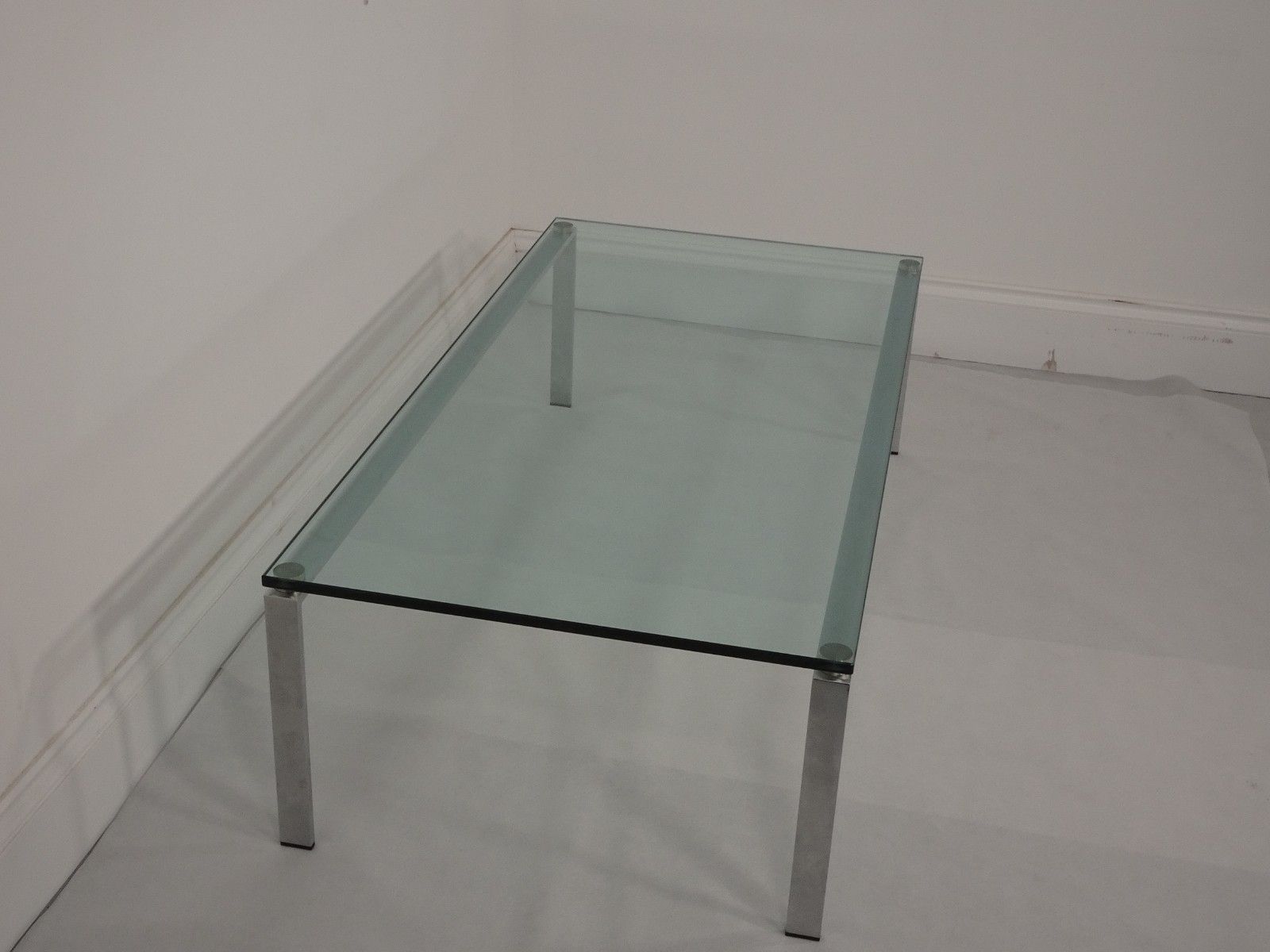 Walter Knoll Foster Crystal Table photo vinterior