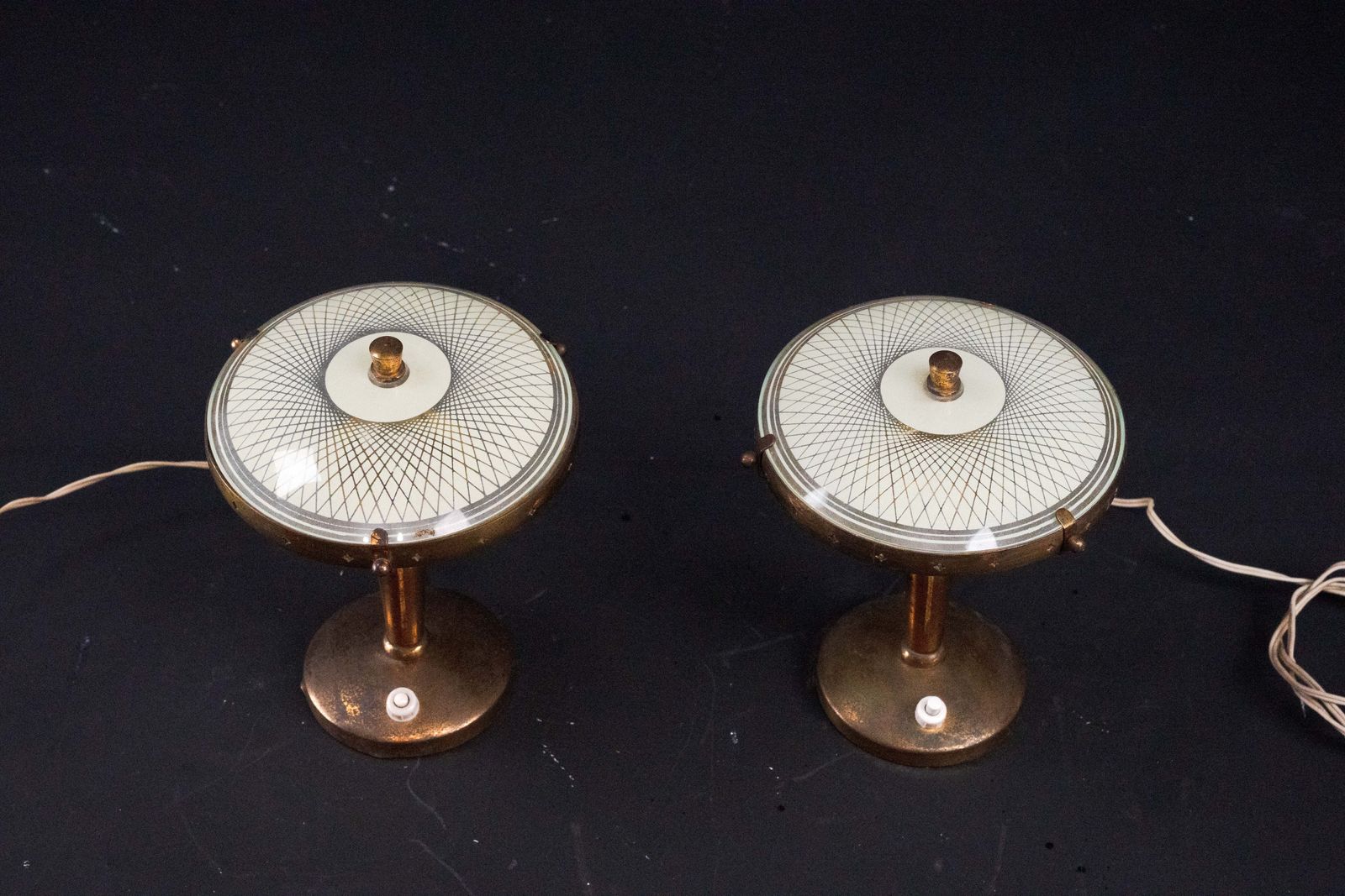 Rare Pair Of Bedside Lamps In Curved Glass Attributed To Pietro Chiesa. Italy 1950s photo for sale