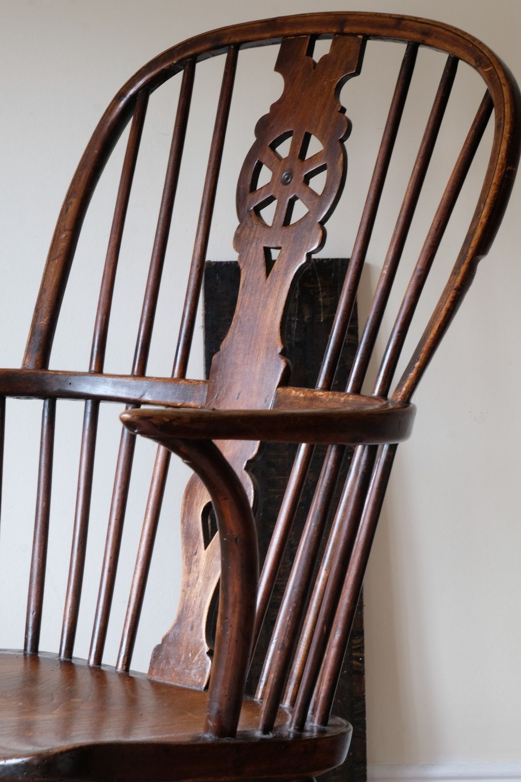19th Century Windsor Wheelback Armchair In Ash & Elm (Circa 1860) photo Furniture