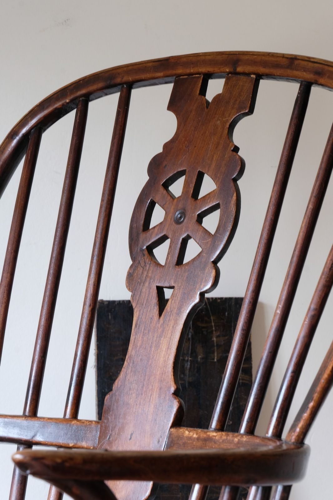 19th Century Windsor Wheelback Armchair In Ash & Elm (Circa 1860) photo 500.0