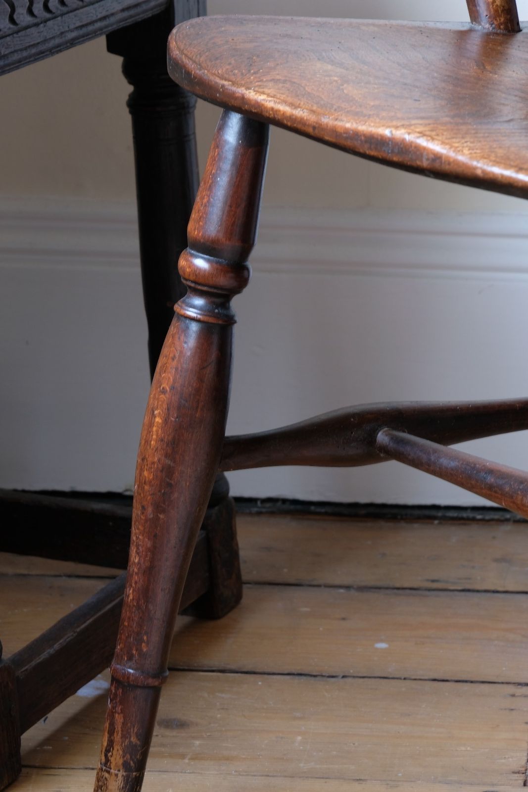 19th Century Windsor Wheelback Armchair In Ash & Elm (Circa 1860) photo vinterior