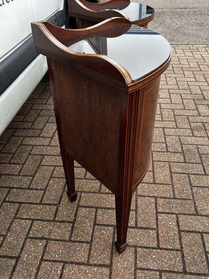 995.0 Pair Of Sheraton Revival Inlaid Mahogany Corner Cabinets. photo