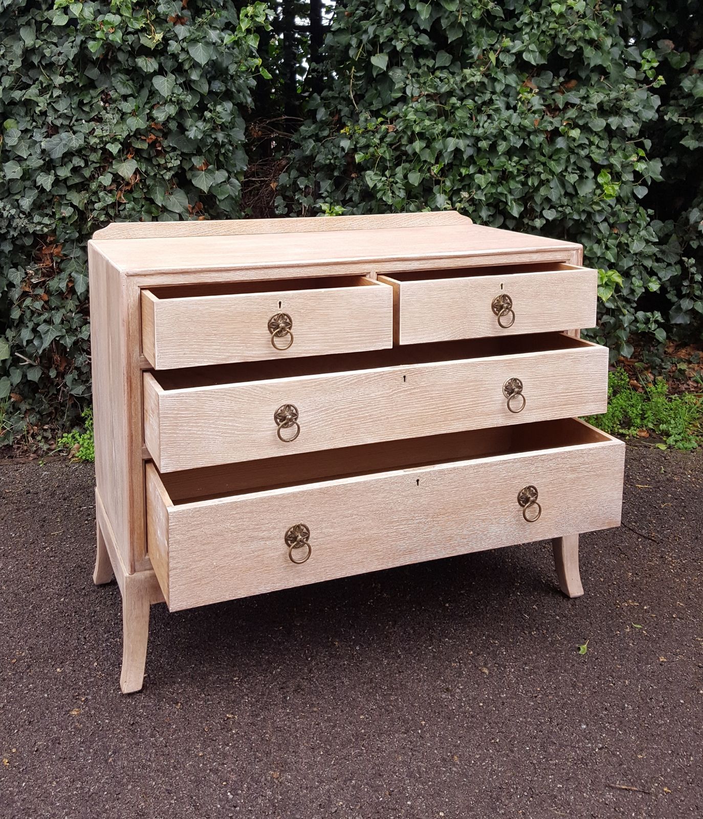 Cotswold School Limed Oak Chest Of Drawers photo vinterior