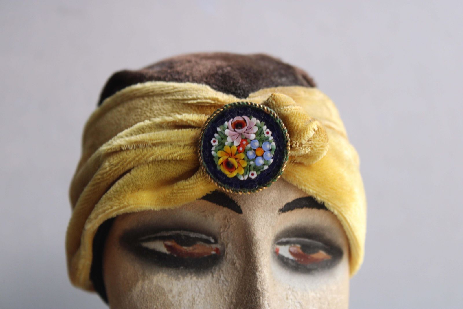 Papier Mâché And Fabric Bust Depicting An Elegant Woman Art Deco France 1920s photo 1574.0