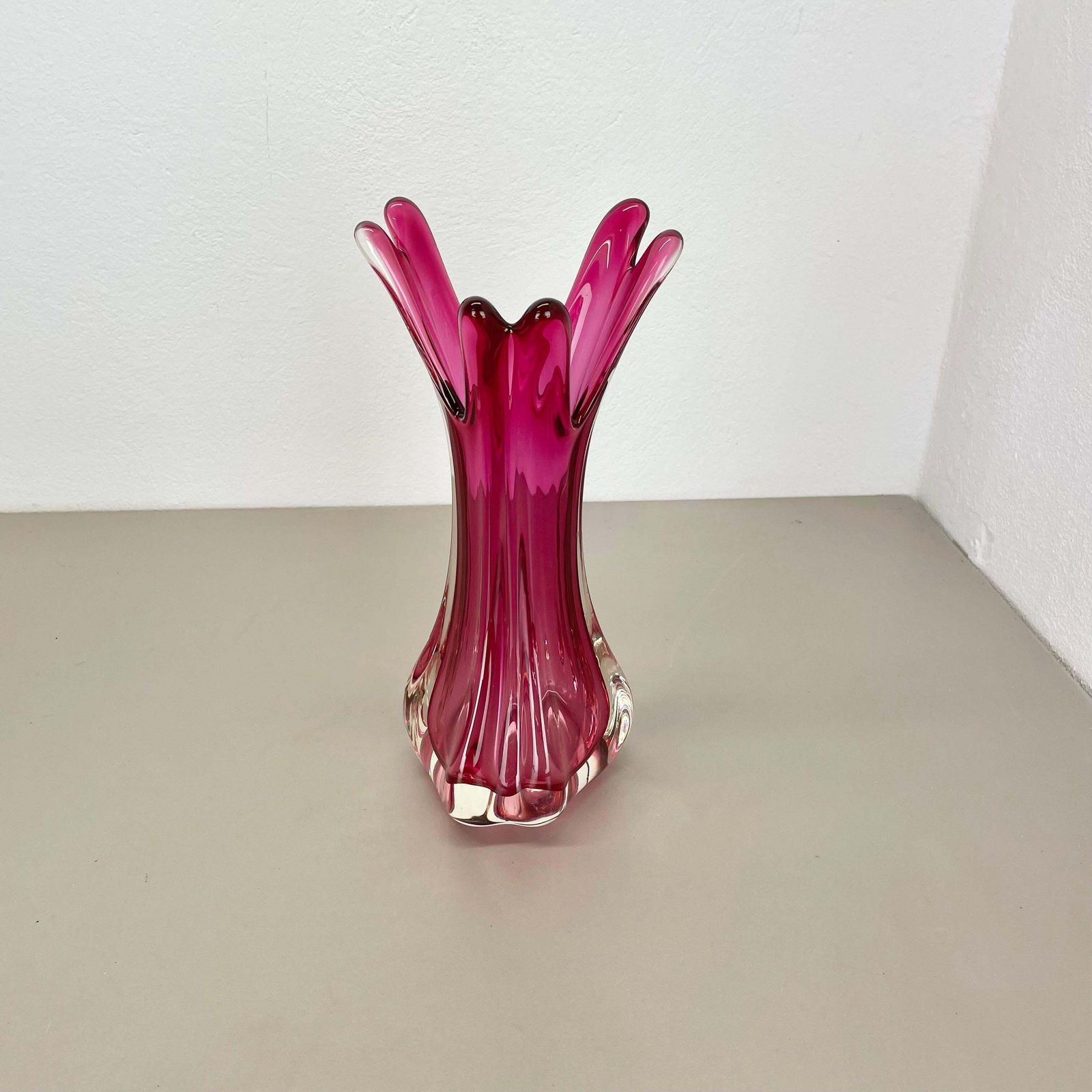 Extra Large 33cm Pink Heavy Large Murano Glass Sommerso Vase Italy, 1970s photo furniture