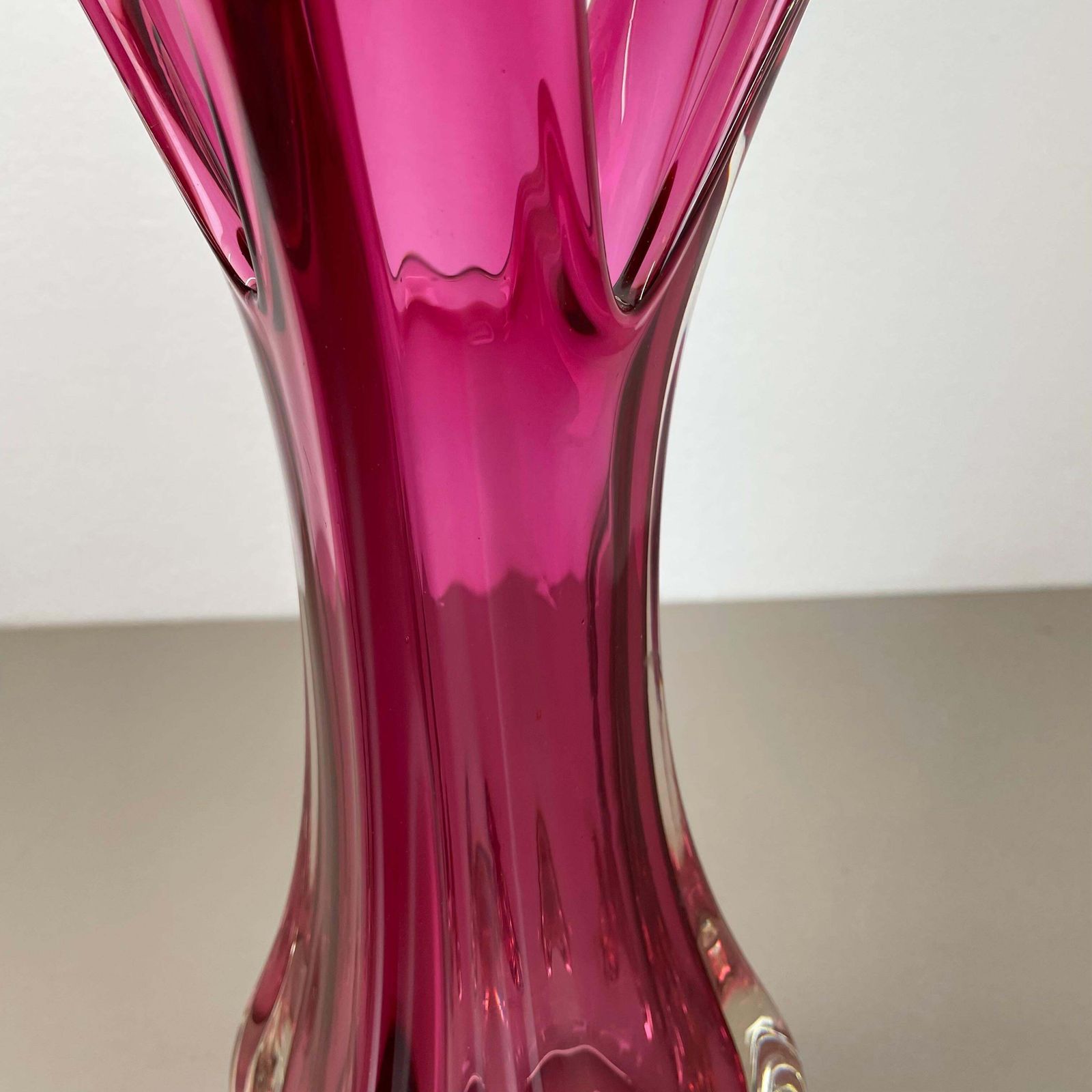 Extra Large 33cm Pink Heavy Large Murano Glass Sommerso Vase Italy, 1970s photo 715.0