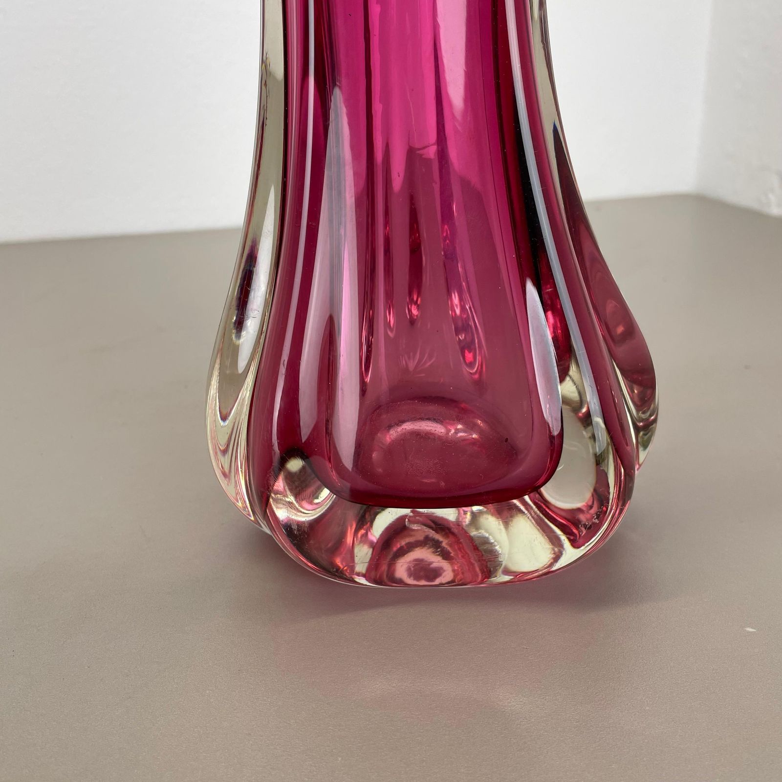 photo for sale Extra Large 33cm Pink Heavy Large Murano Glass Sommerso Vase Italy, 1970s