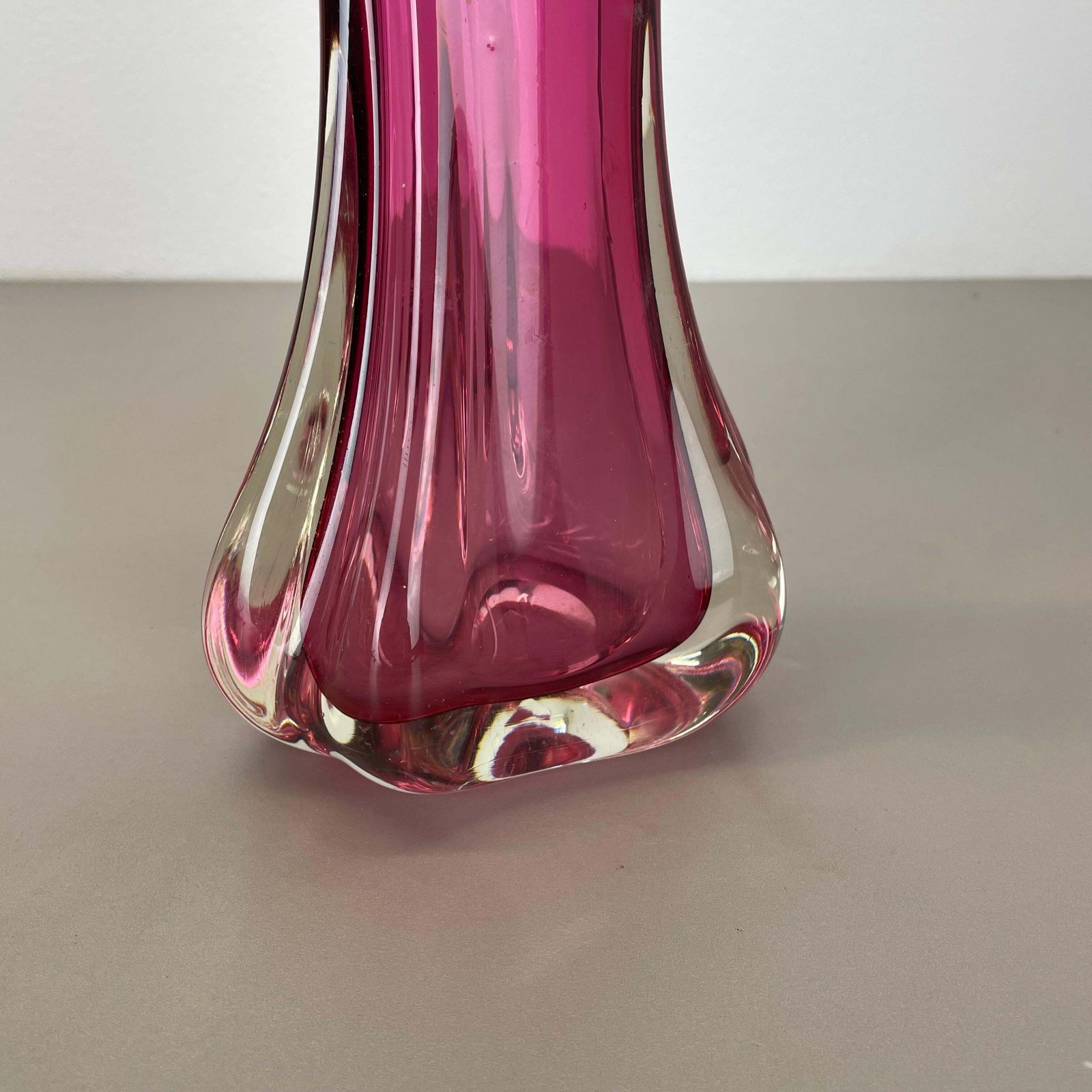 photo vintage Extra Large 33cm Pink Heavy Large Murano Glass Sommerso Vase Italy, 1970s