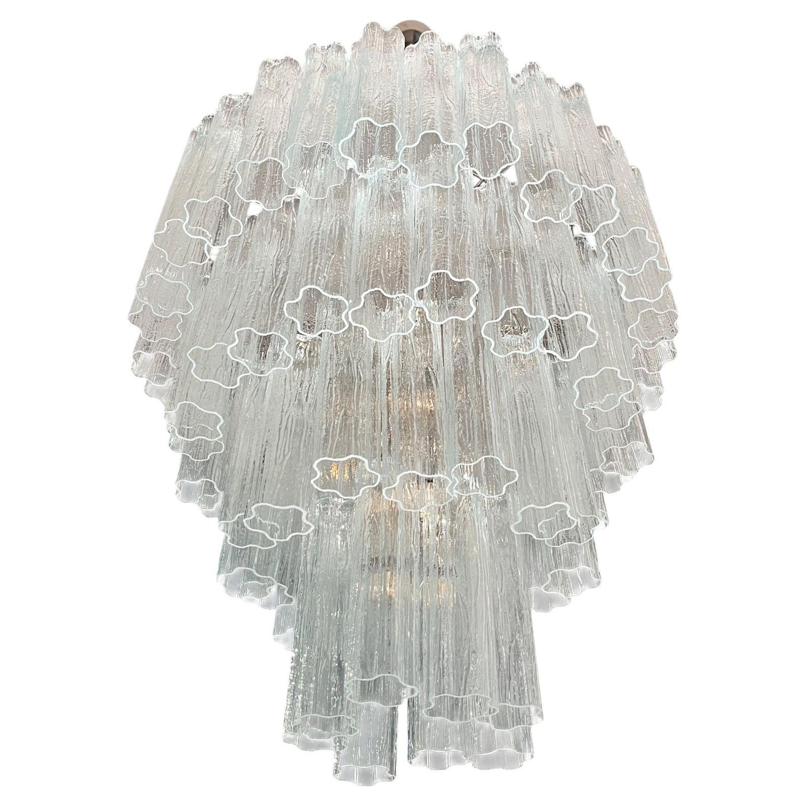photo furniture Italian Chandelier In Transparent Murano Glass