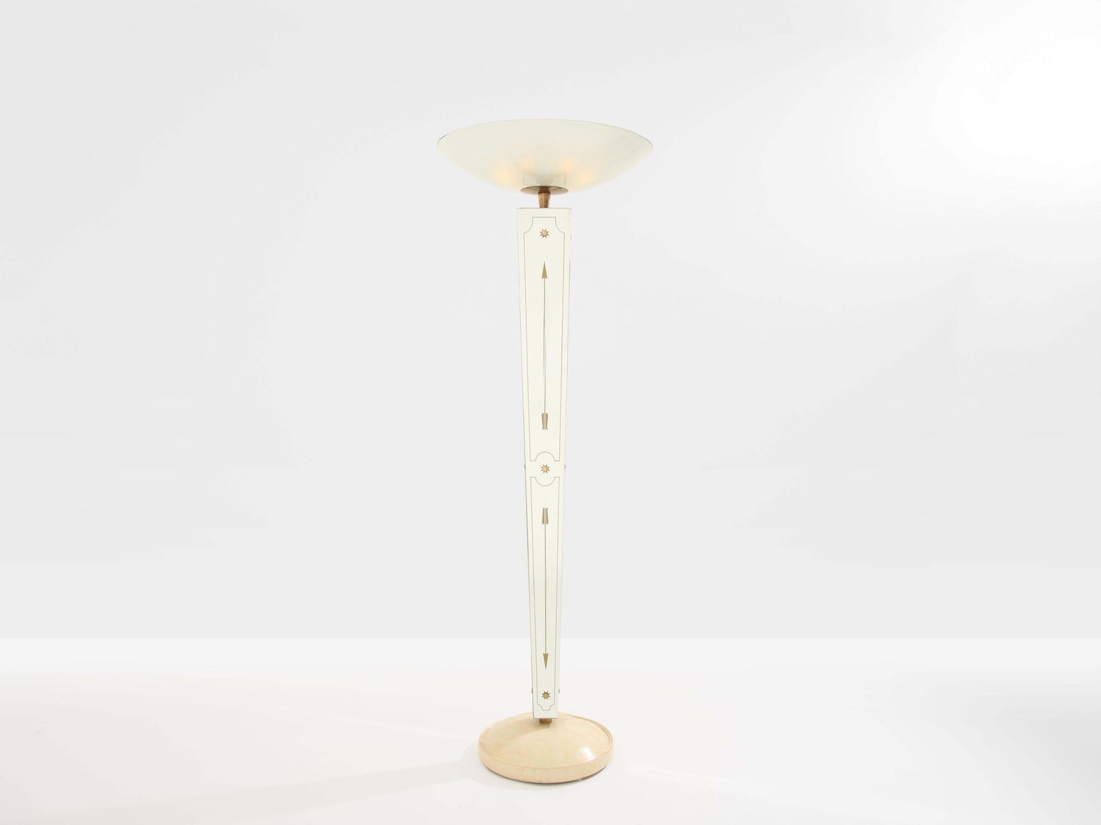 Lampadaire en bois laqué, miroir et laiton, par Emilio Lancia, 1940 photo furniture