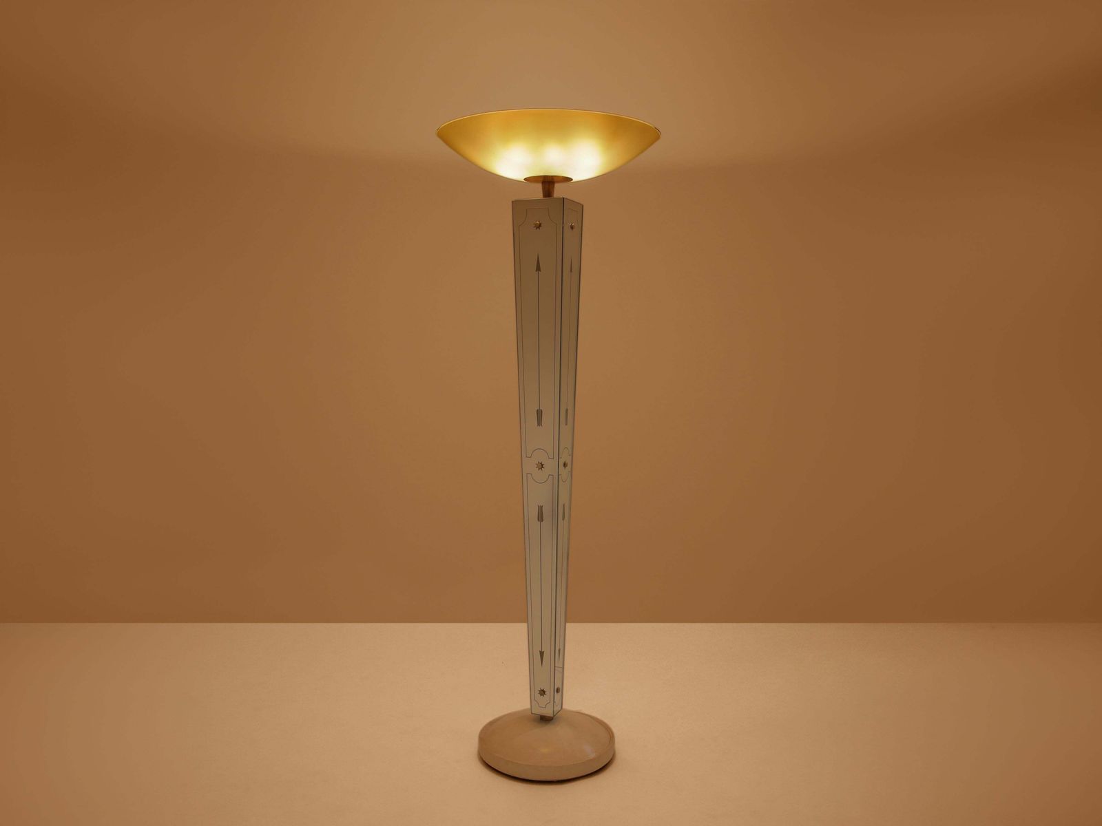 Lampadaire en bois laqué, miroir et laiton, par Emilio Lancia, 1940 photo Luminaires