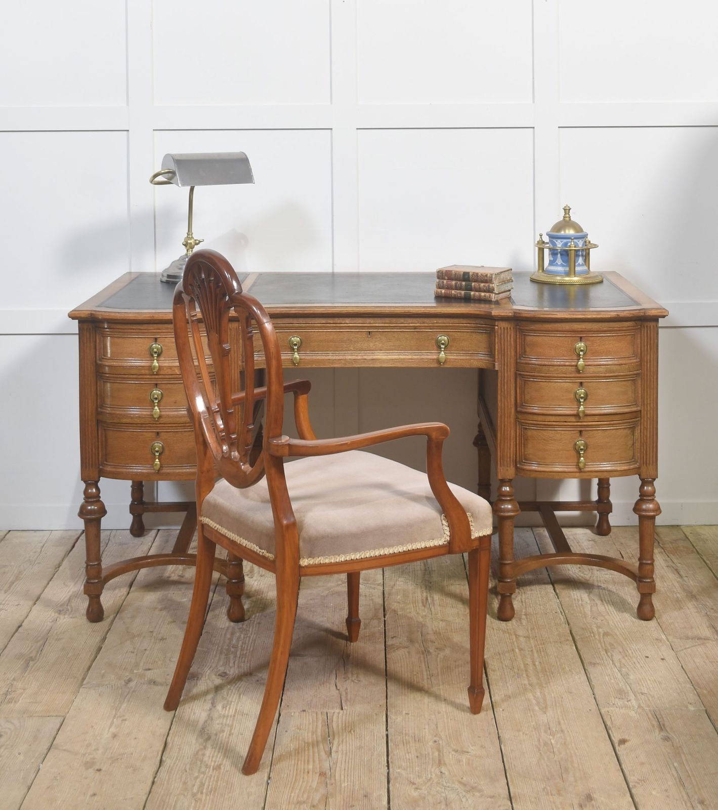 Oak Pedestal Writing Desk, Mid 20th Century photo Furniture