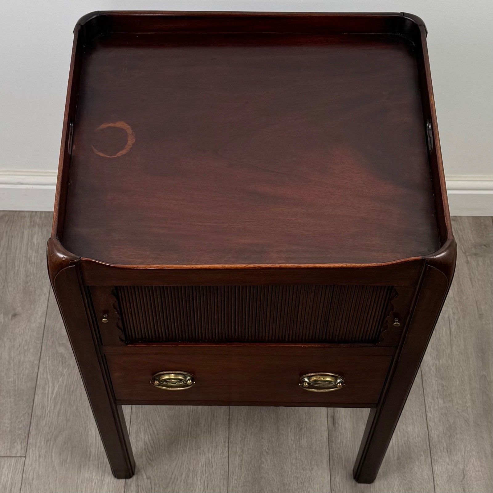 photo for sale Antique 18th Century Fine Quality Cabinet In Mahogany