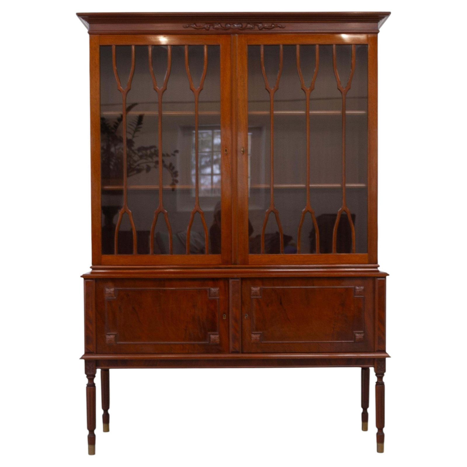 Danish Hepplewhite Mahogany Display Cabinet By Farre Møbelfabrik, 1970s.