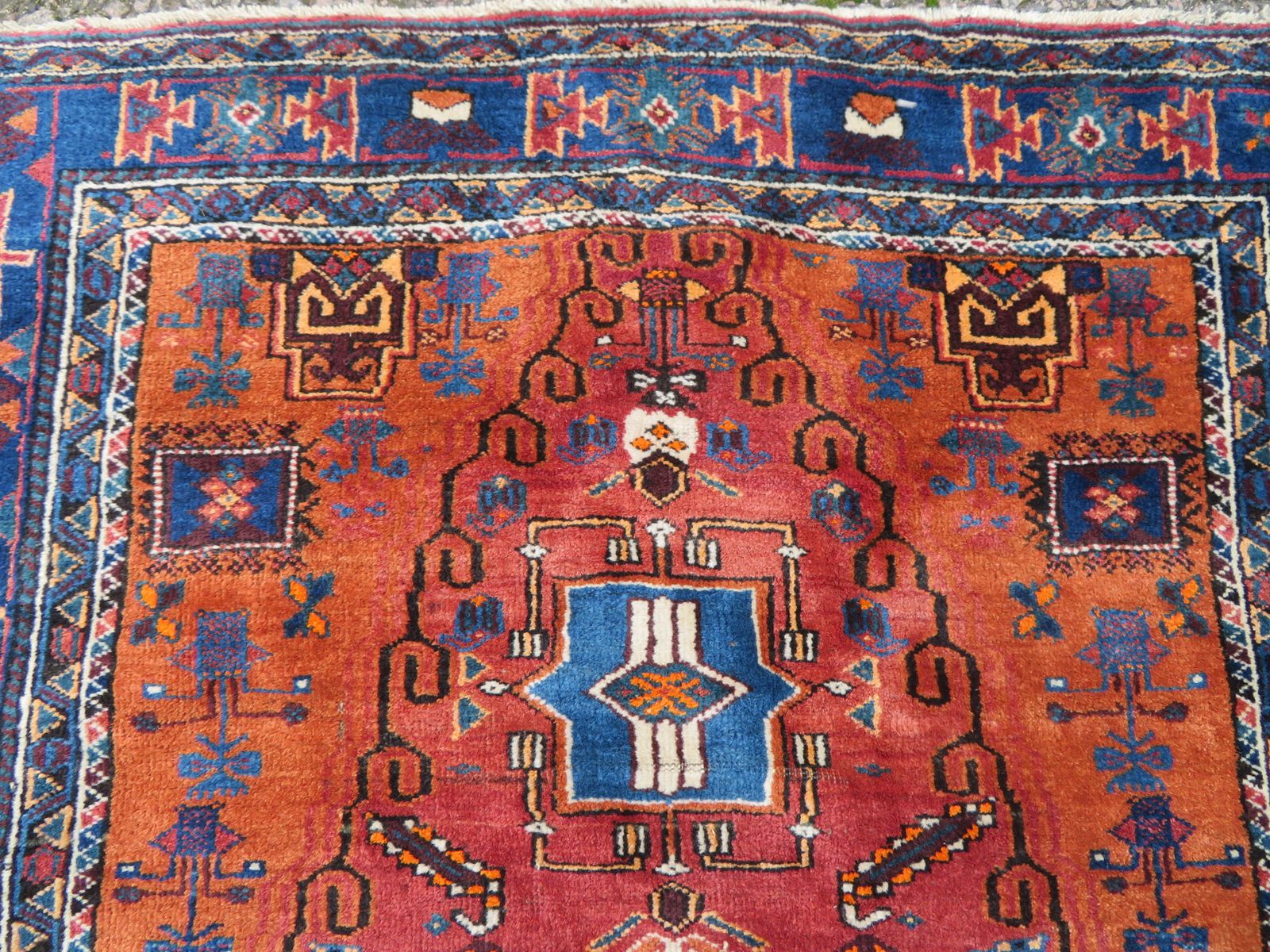 Unusual Antique Baluch Rug. 181cm X 104cm. photo vinterior
