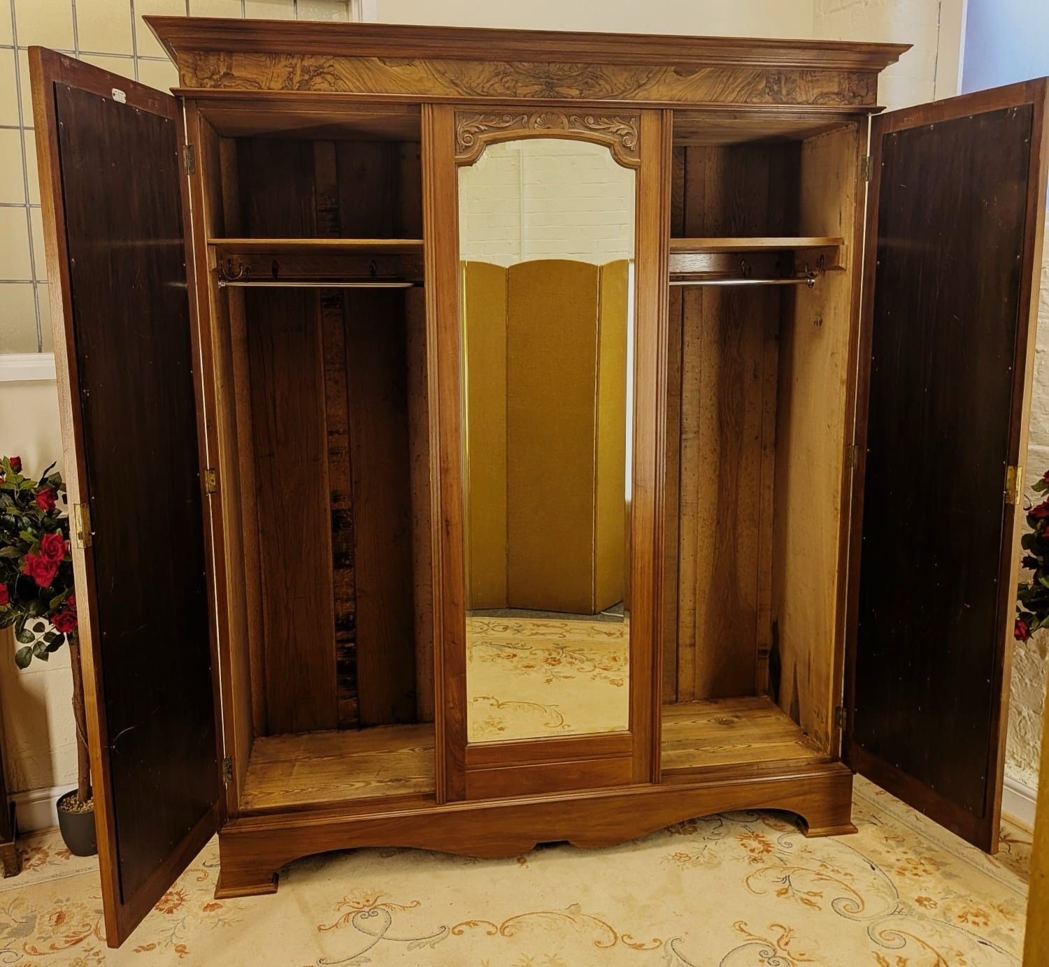 Large Edwardian Walnut & Burr Carved Double Wardrobe photo Furniture