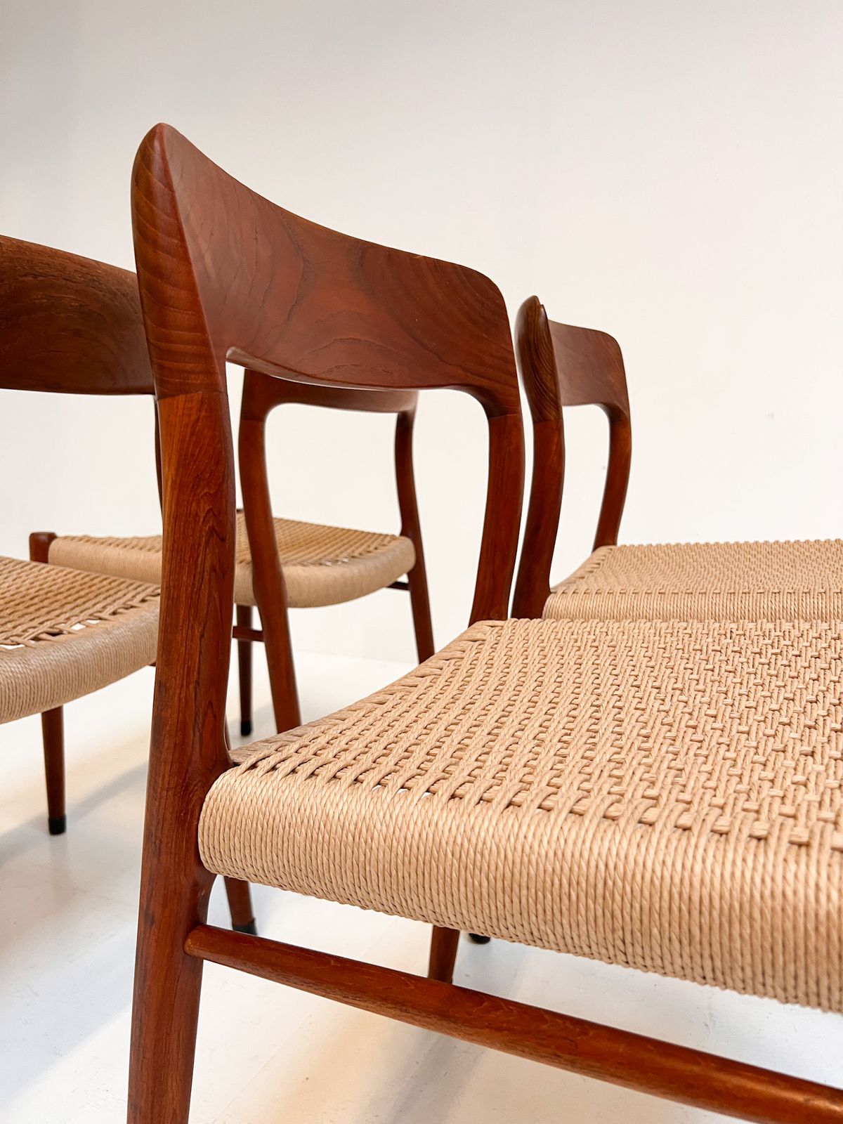 Refurbished Set Of 4 Model 75 Chairs By Niels Møller, 1960s photo for sale