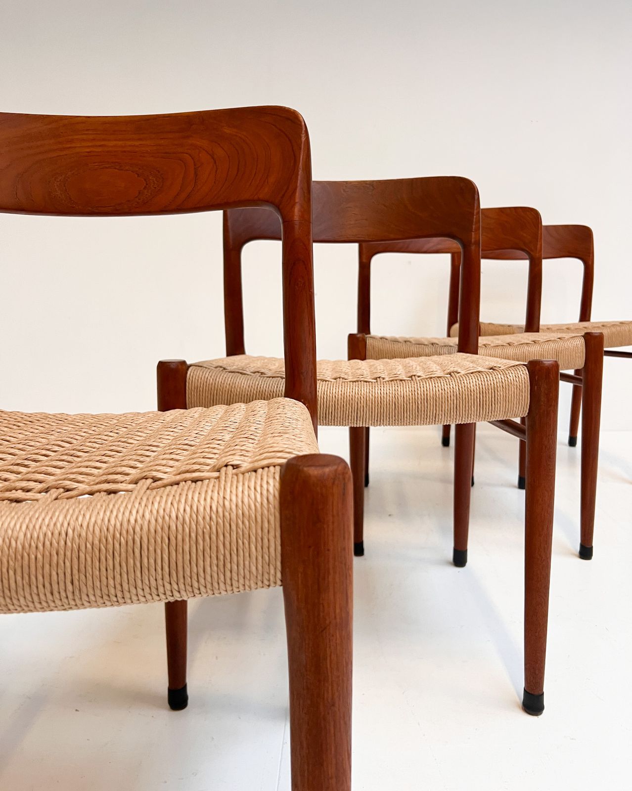 Refurbished Set Of 4 Model 75 Chairs By Niels Møller, 1960s photo Furniture