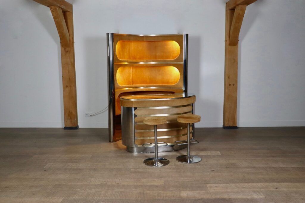 Suede And Chrome Dry Bar With Barstools In Cognac By Willy Rizzo, Italy 1970s photo for sale