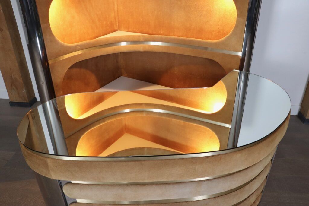 photo furniture Suede And Chrome Dry Bar With Barstools In Cognac By Willy Rizzo, Italy 1970s