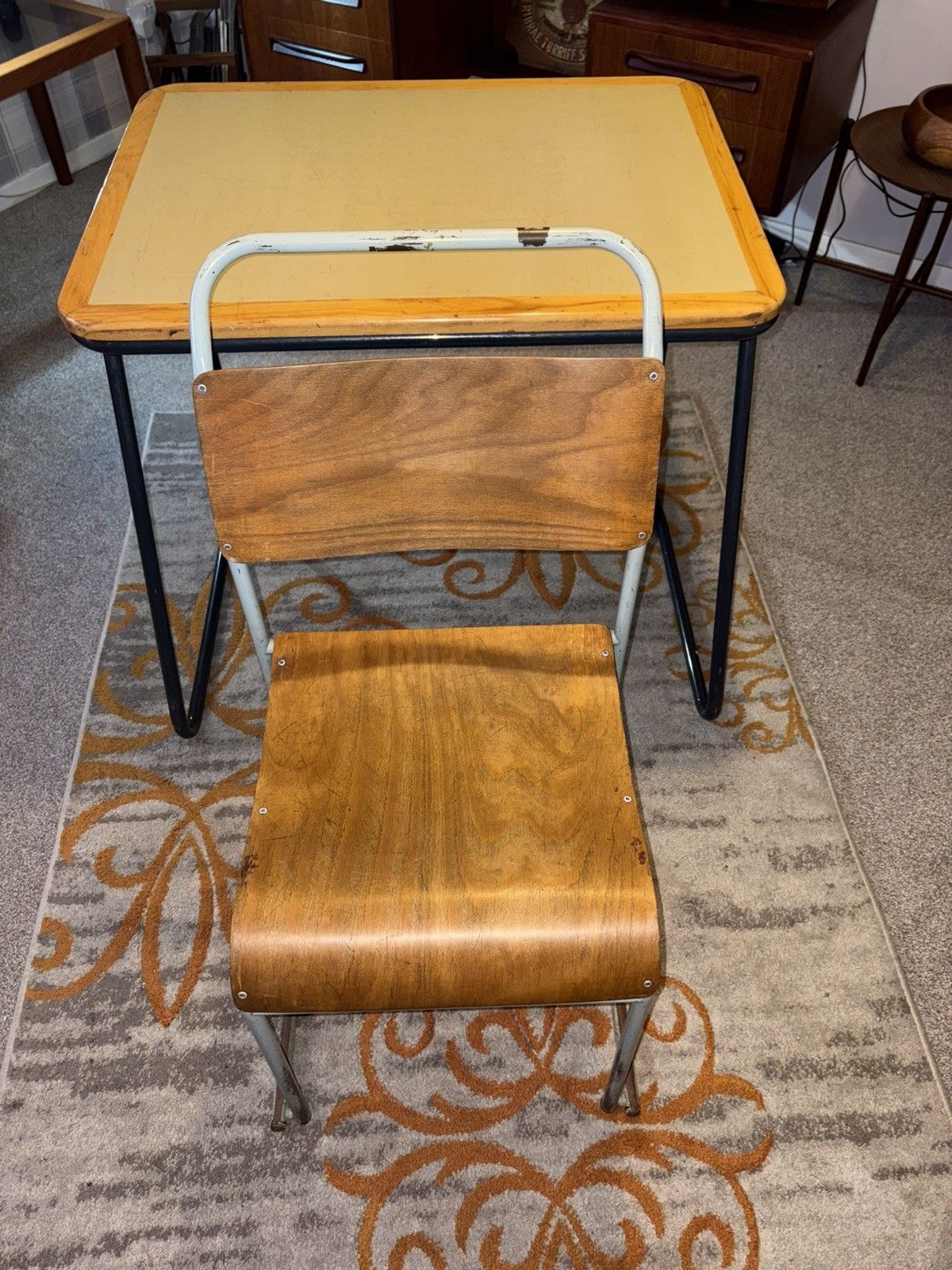 photo vintage Du Al Industrial Stacking Desk & Chair Retro G Plan Era Mcm Pel Cox