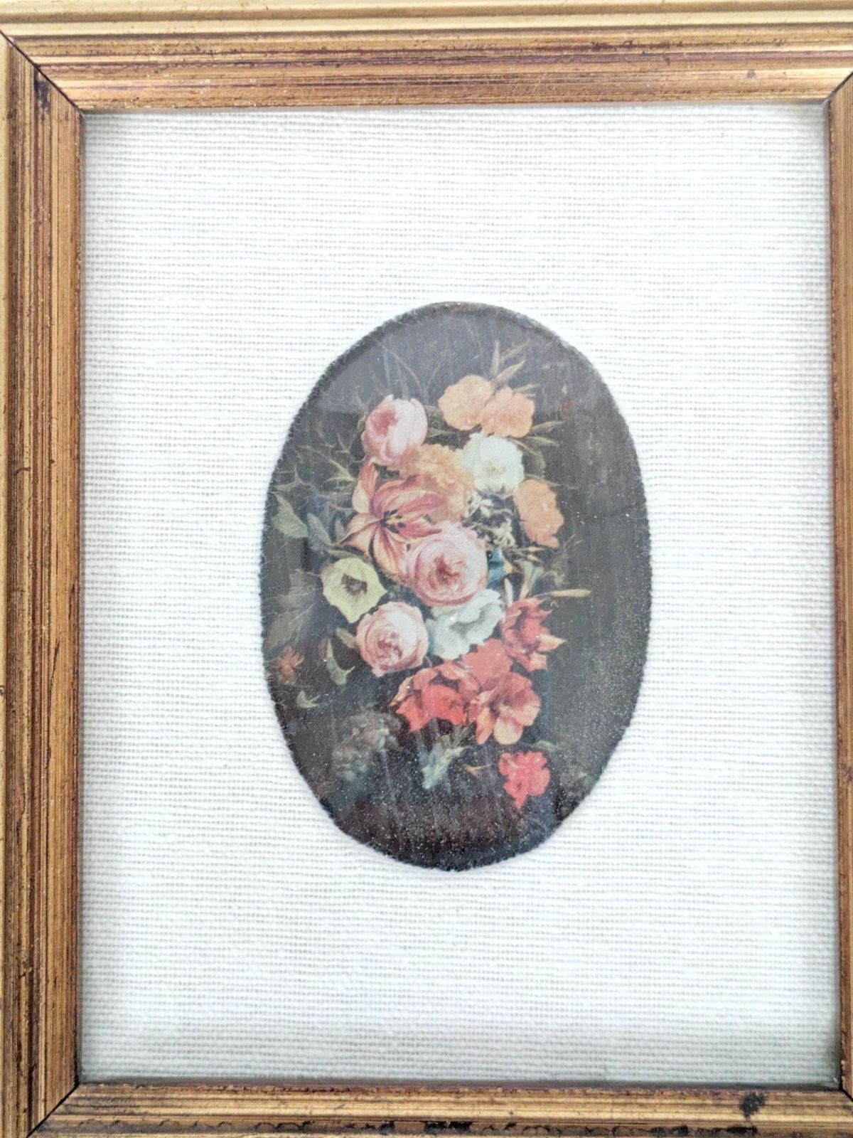 Vintage Floral Bouquet Print With Oval Linen Mat, Gilded Wood Frame, Foiled Shimmer Art photo vinterior