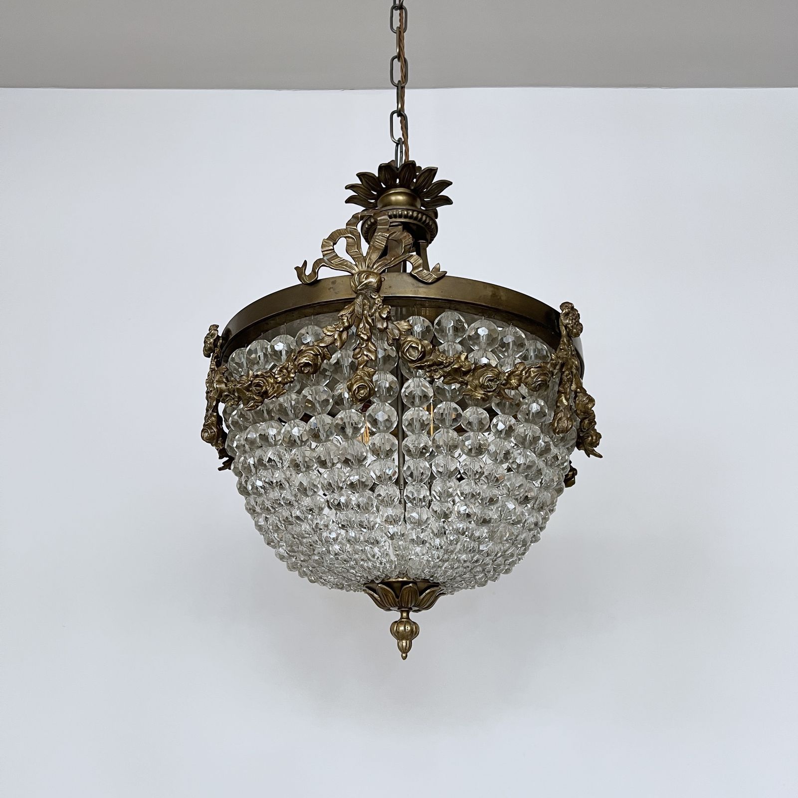 Early 20th Century Louis XVI French Basket Chandelier With Cut Glass Beads photo furniture