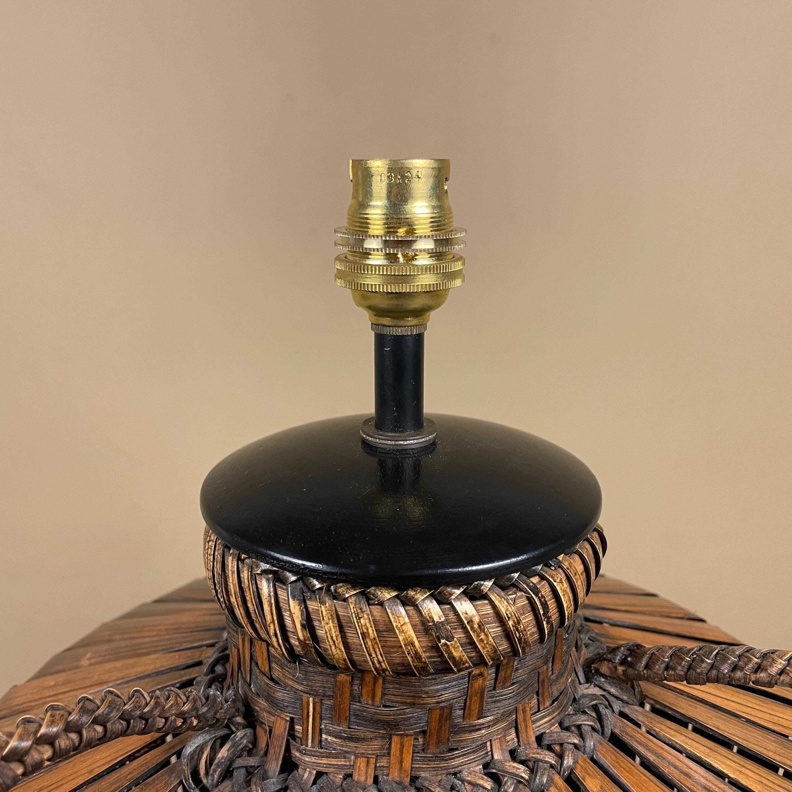 Antique Oriental Bamboo Wood Lamp Hand Painted Wooden Light Vintage Basket Bedside Side Table Pattern Handmade Traditional Asian photo vintage