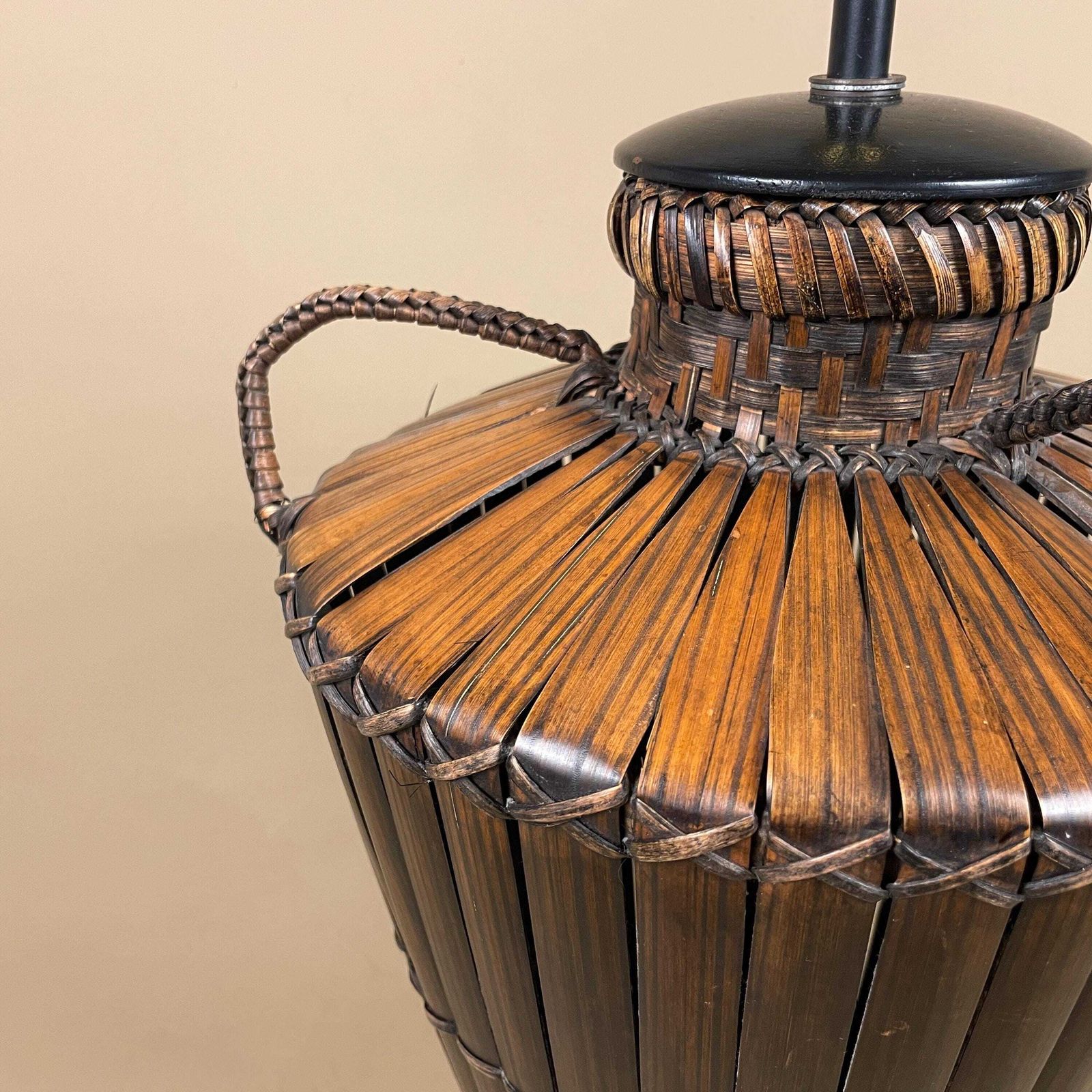 185.0 Antique Oriental Bamboo Wood Lamp Hand Painted Wooden Light Vintage Basket Bedside Side Table Pattern Handmade Traditional Asian photo