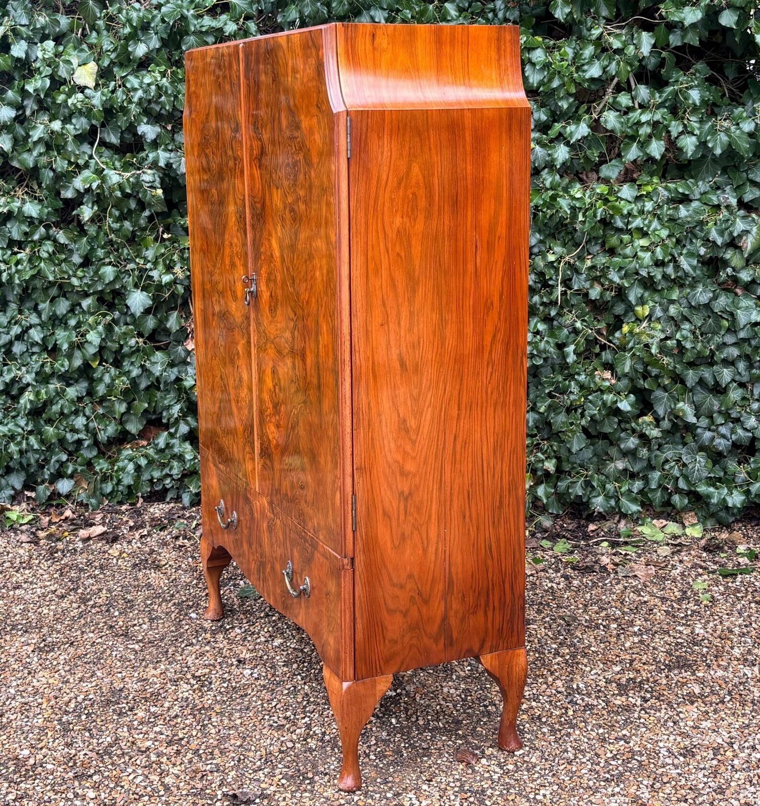 Vintage 1930’s Art Deco Burr Walnut Compactum photo 1450.0