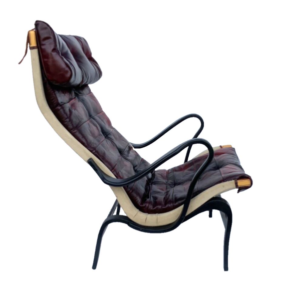 1501.0 Vintage Pernilla 69 Armchair By Bruno Mathsson For Dux In Oxblood Leather 1960s photo