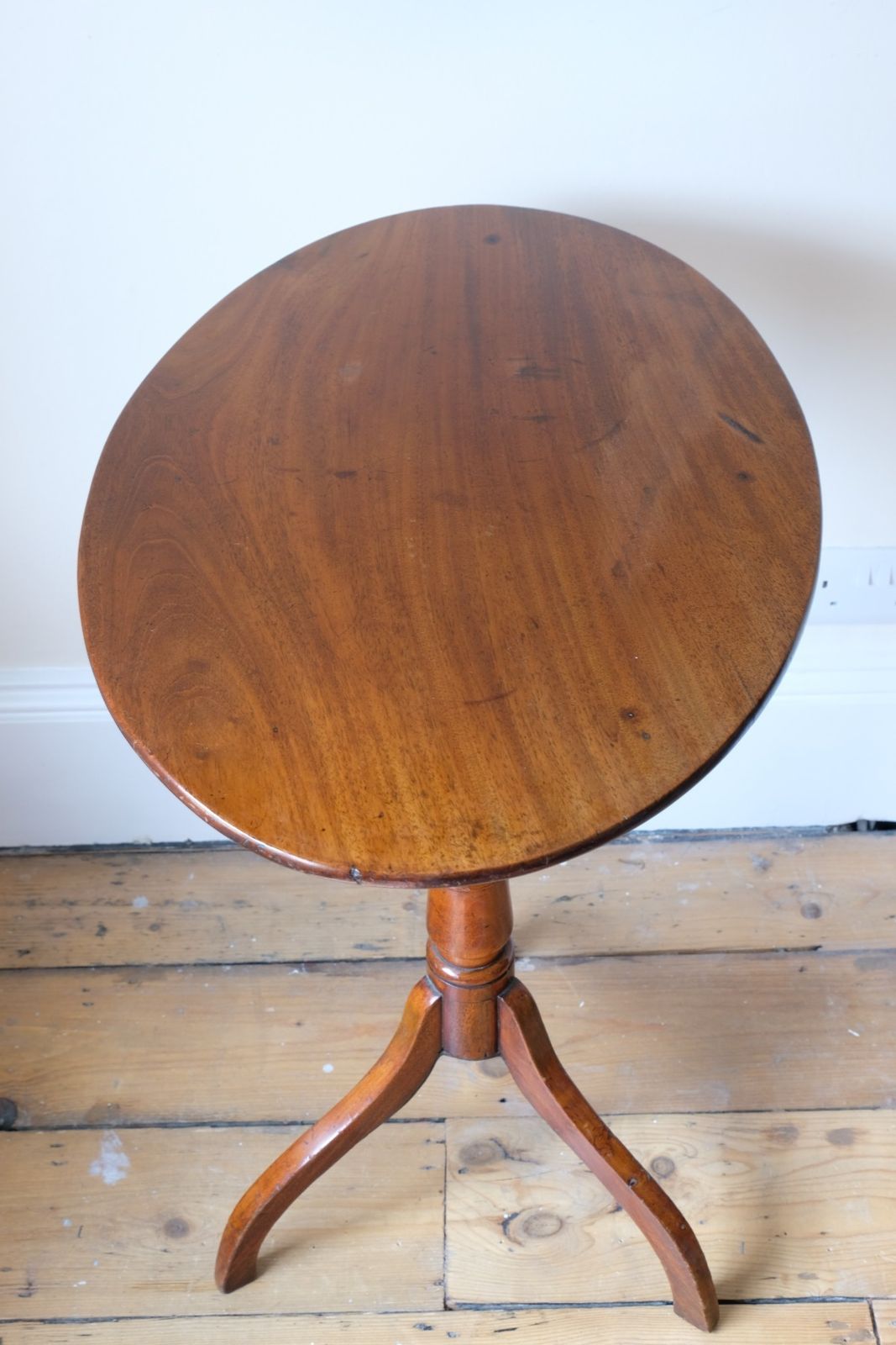 photo for sale Antique Flame Mahogany Oval Wine Table — George III (C.1790)