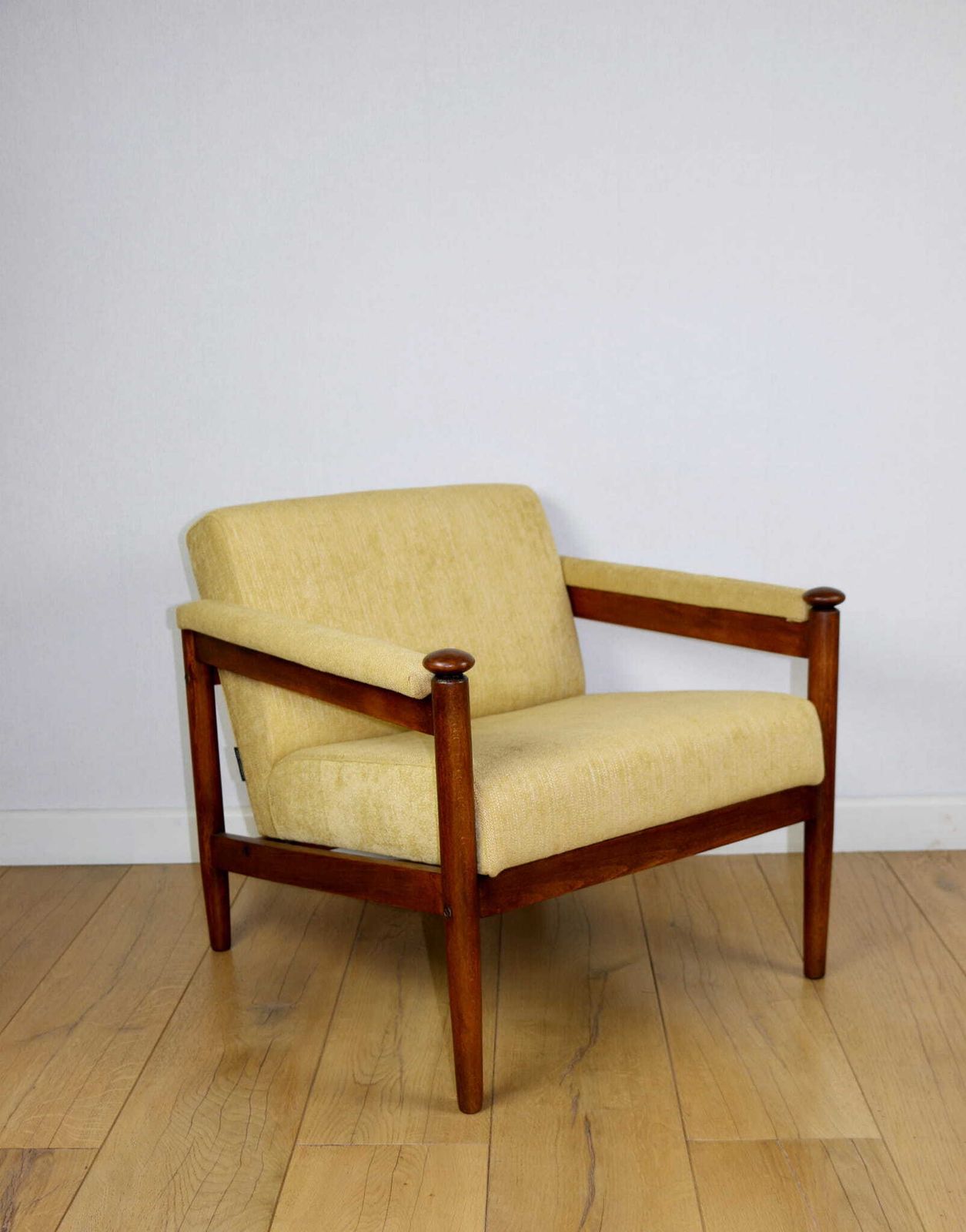 Classic Armchair Prl Vintage Loft 1970s Yellow Cream Gold