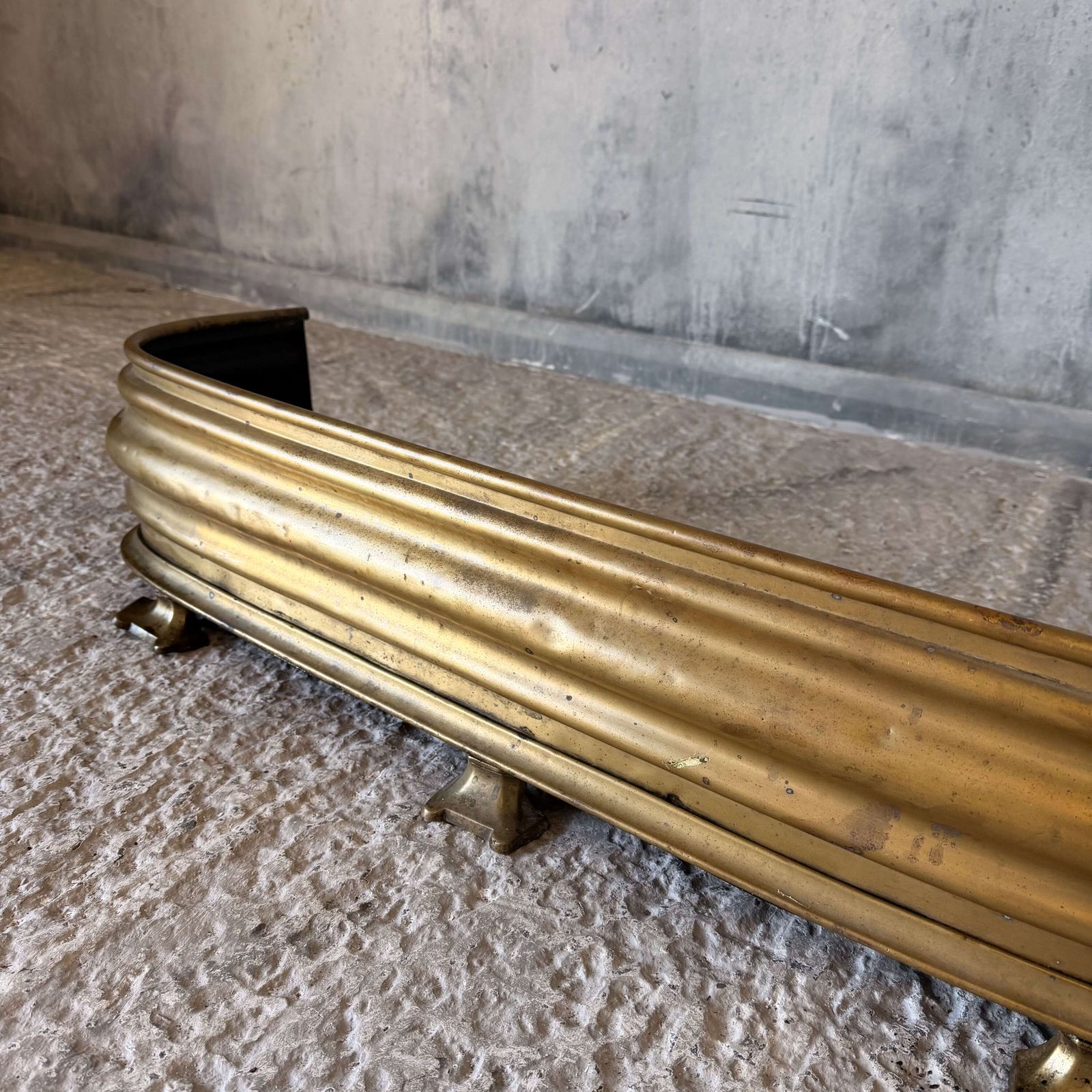 Brass Fender, 1800s, Antique photo vinterior