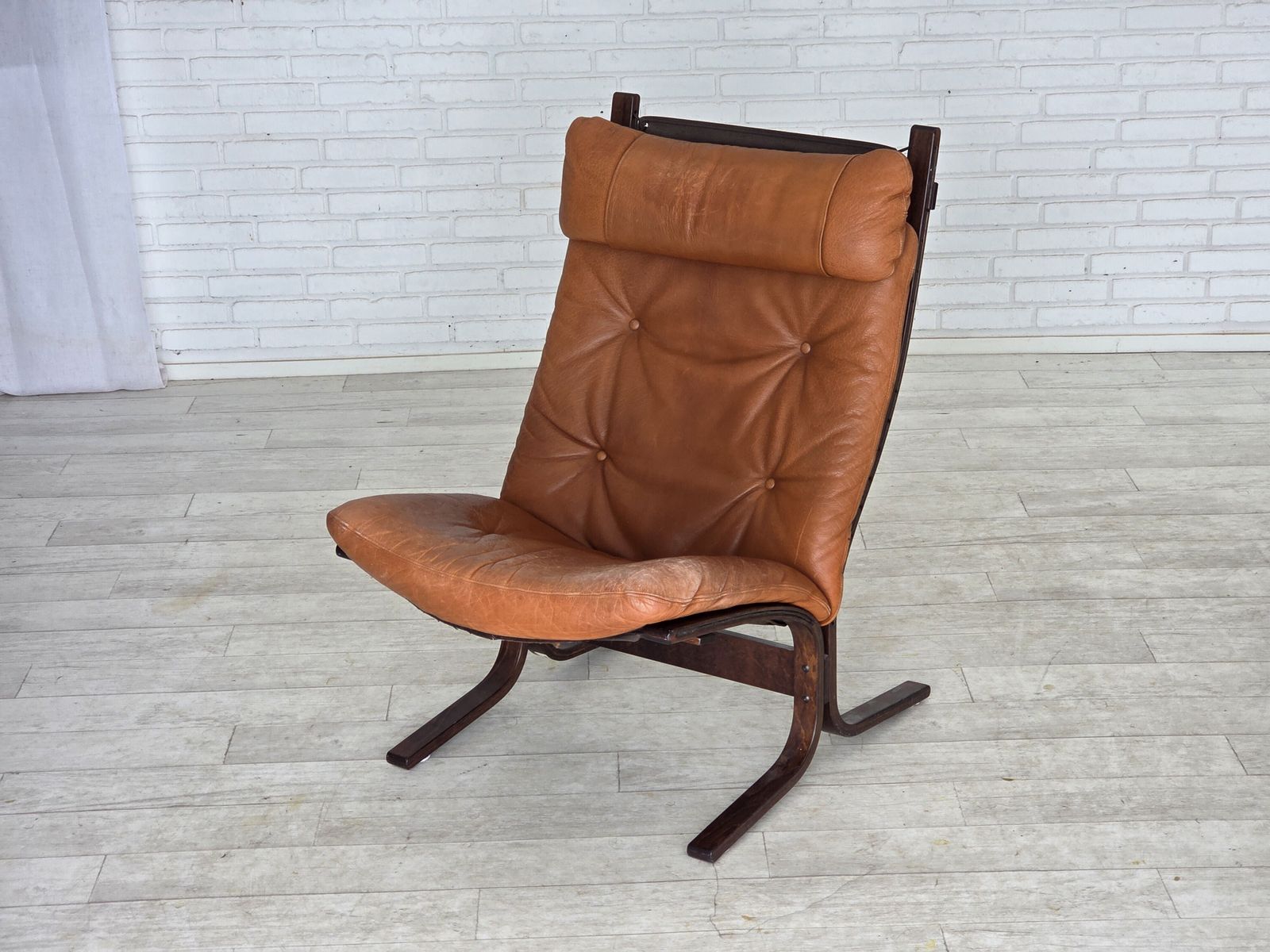 photo vintage 1970s, Norwegian Design By Ingmar Relling, Lounge Chair, Model "Siesta".