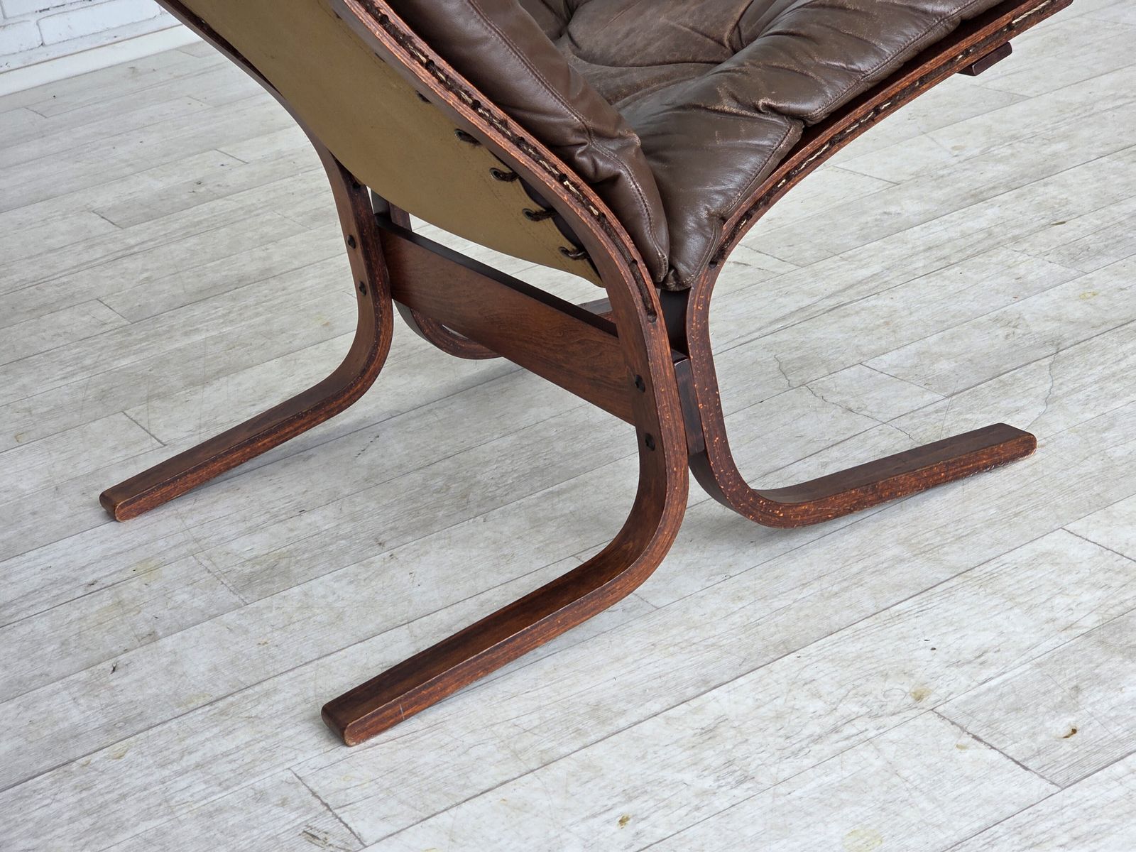 photo for sale 1970s, Norwegian Design By Ingmar Relling, Lounge Chair, Model "Siesta".