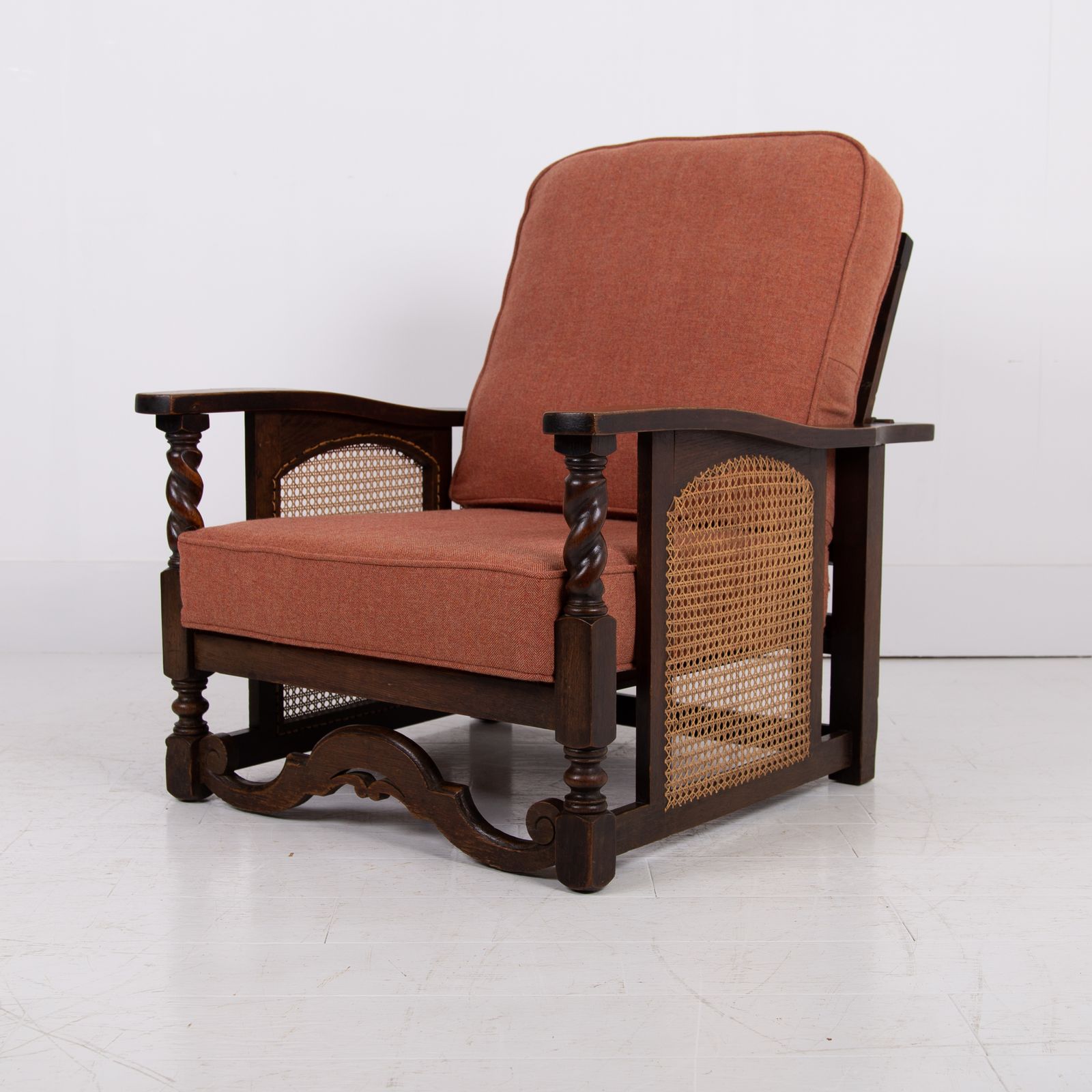 photo vinterior Antique Pair Of Oak Framed Armchairs New Cushions C1920