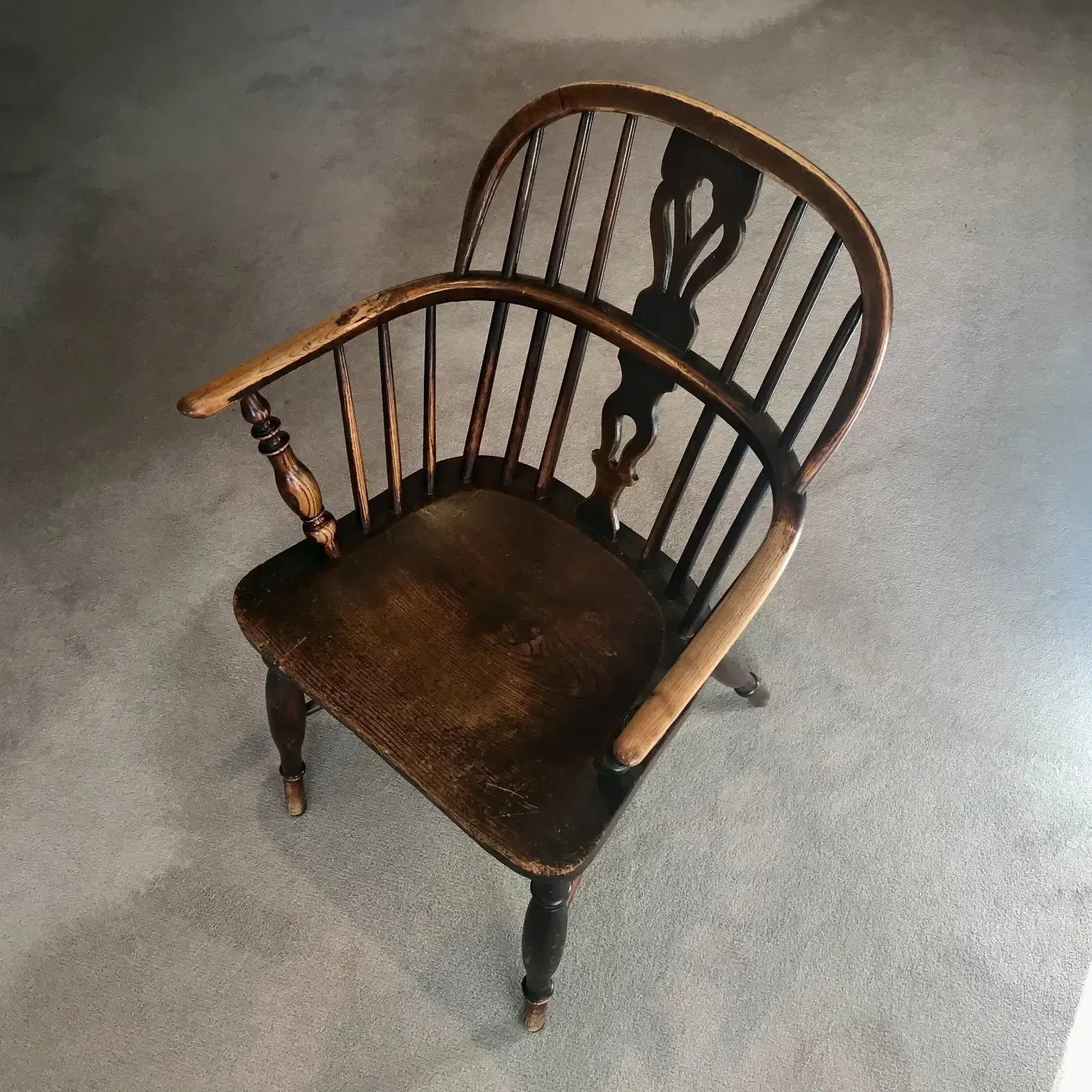 Antique Windsor Chair With Crinoline Stretcher photo 250.0