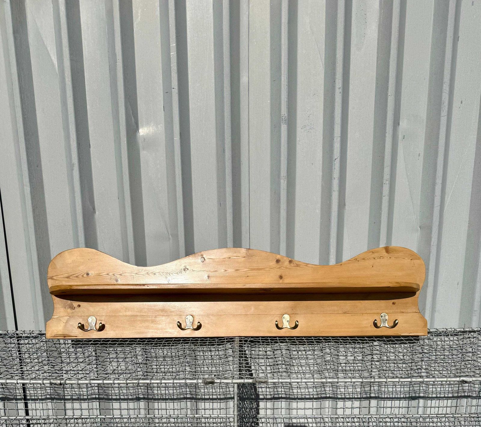 Shelf & Coat Hooks In Victorian Pine, Wall Hanging photo 125.0