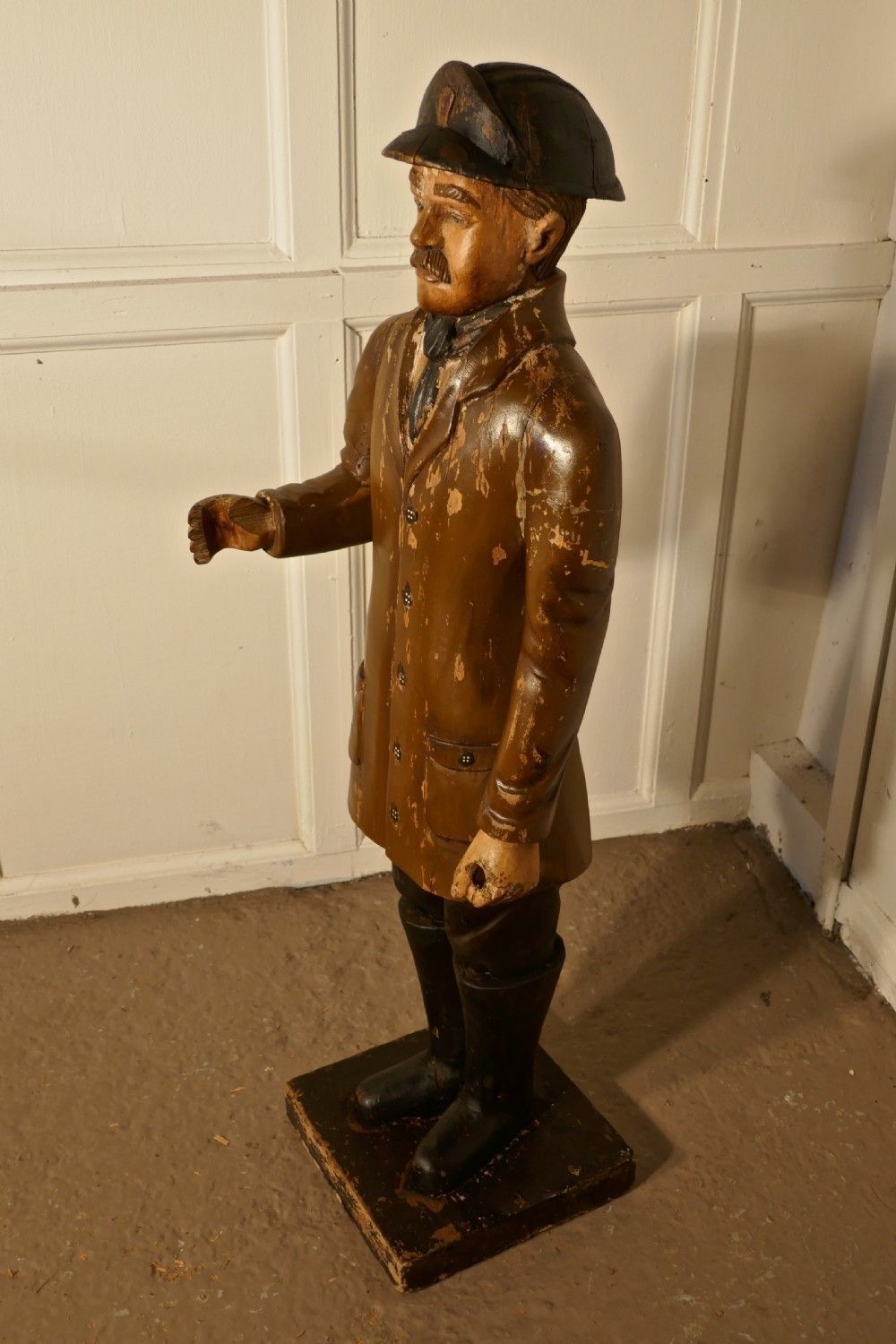 Charming 1920s Wooden Fireman Sculpture, photo vinterior