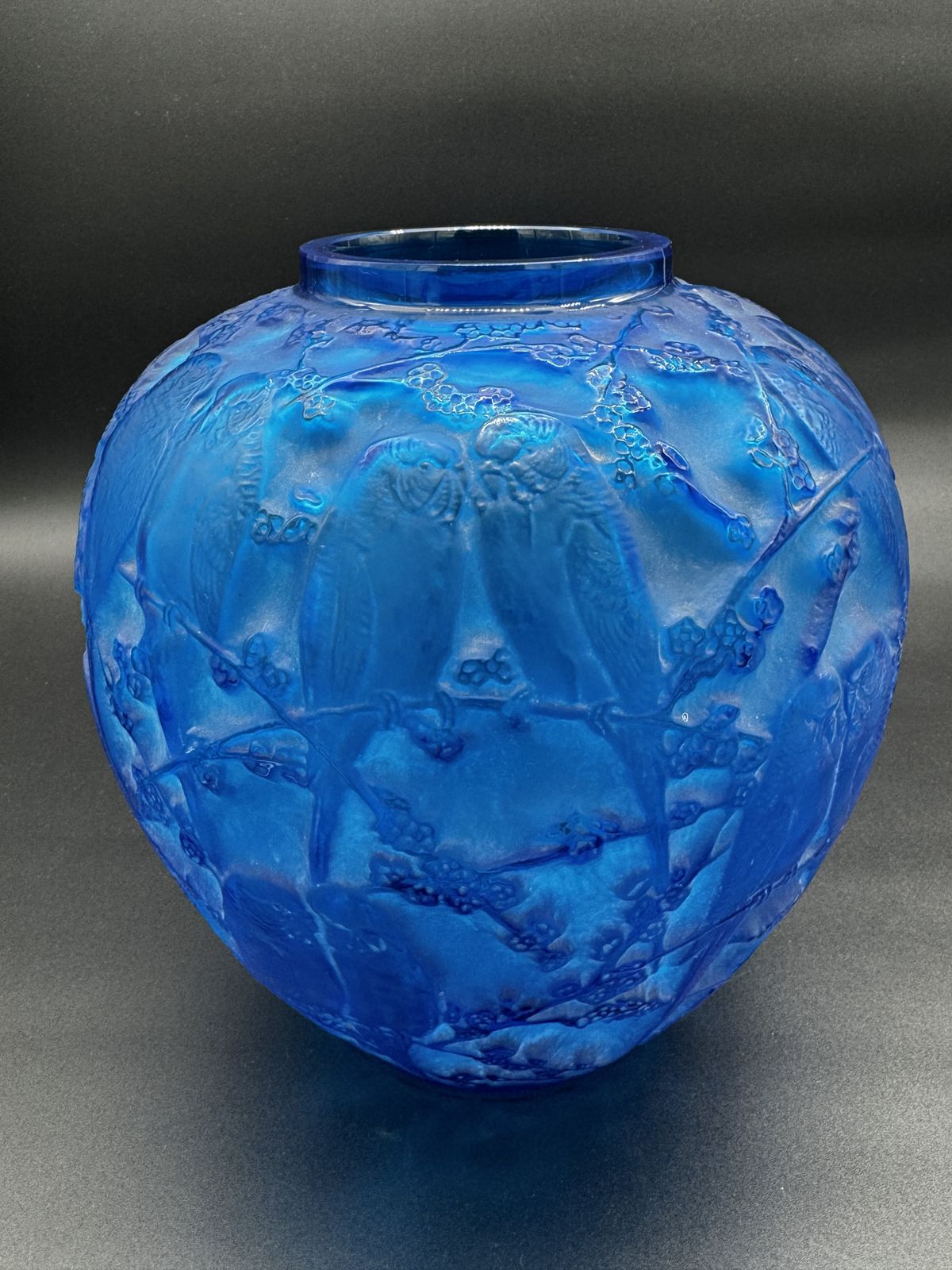 A R.Mamique Perruche Vase By R.Lalique photo Home Decor