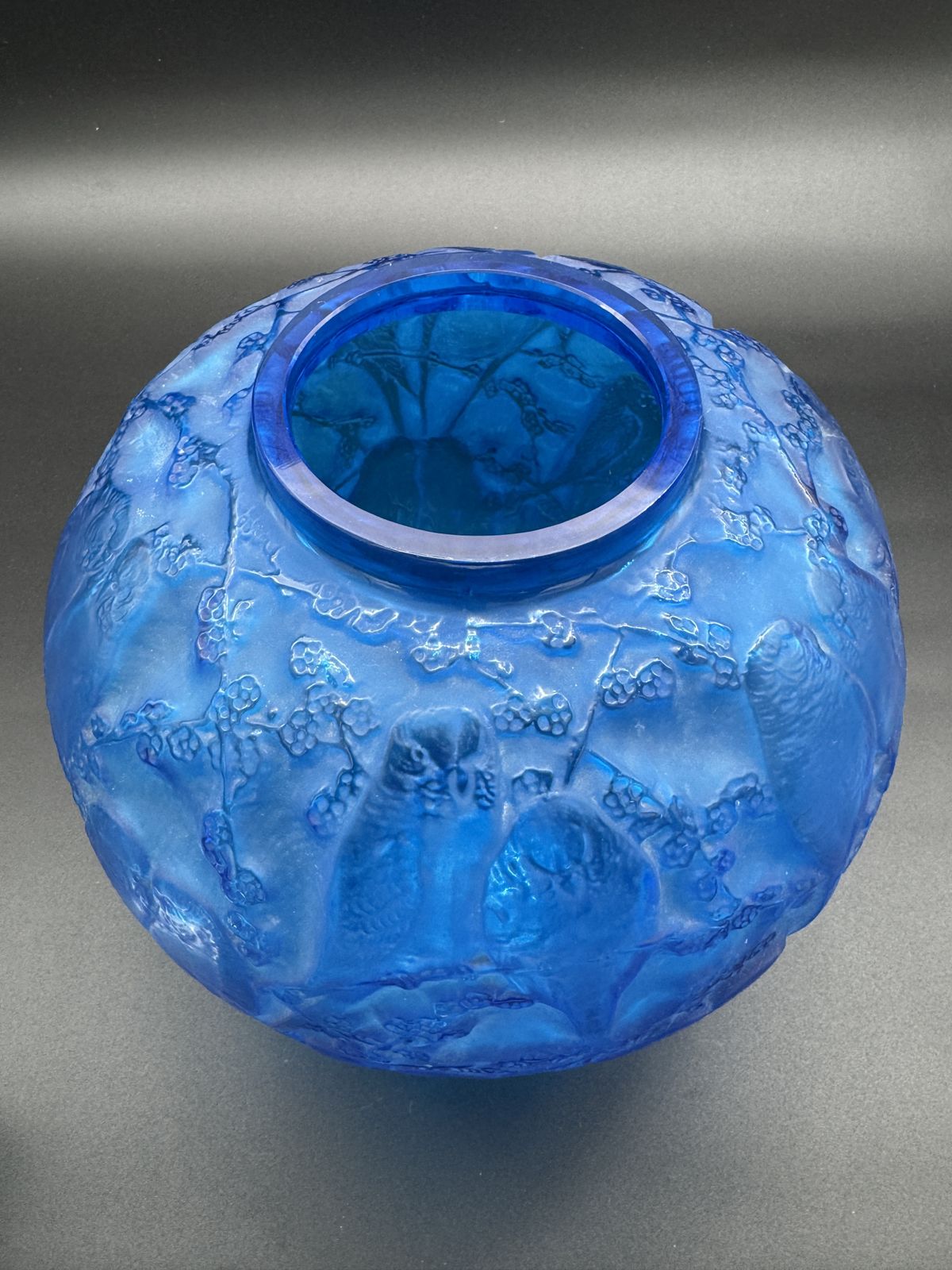 A R.Mamique Perruche Vase By R.Lalique photo 30000.0