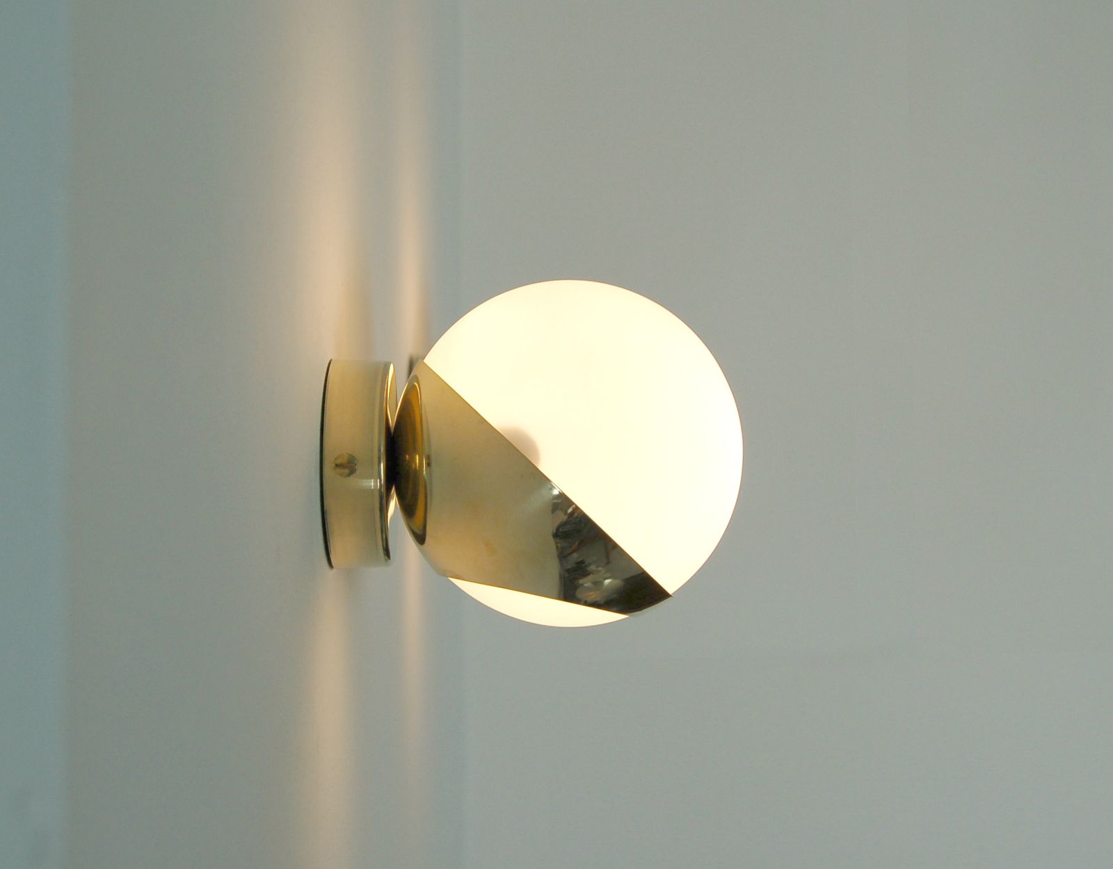 Pair Of Wall Lamp Glass Sphere Brass Fontana Arte Style photo for sale