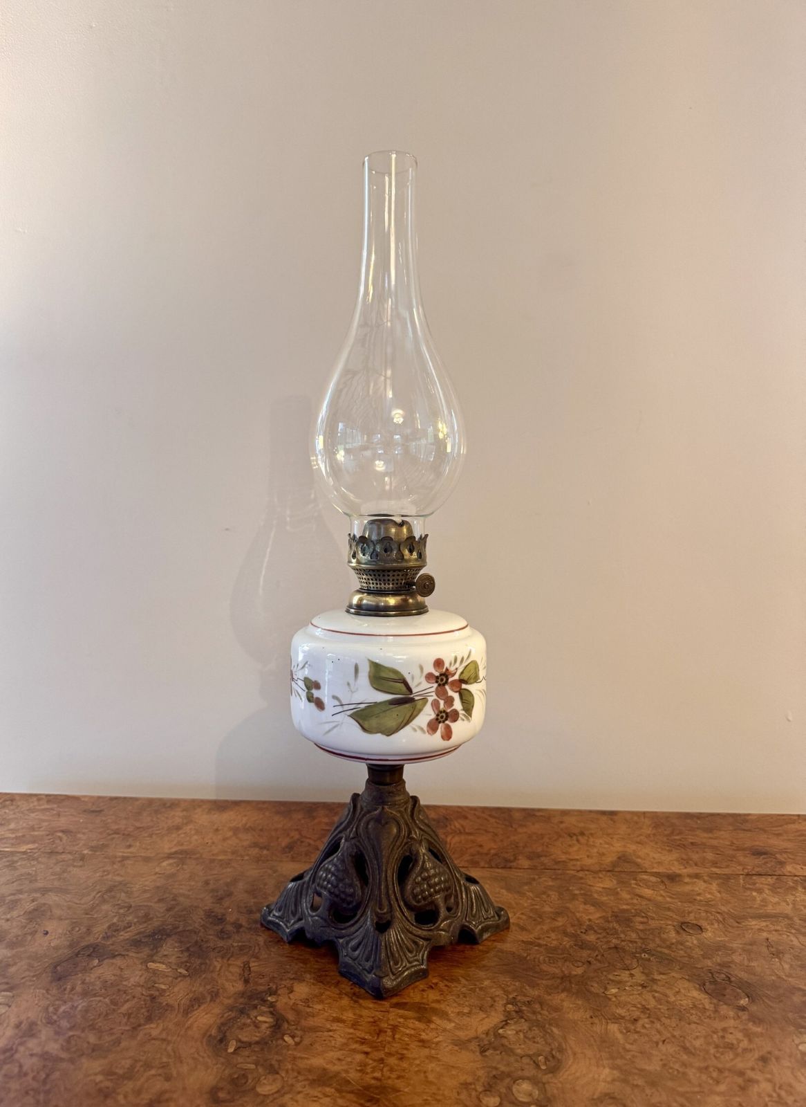 Pretty Victorian Oil Lamp