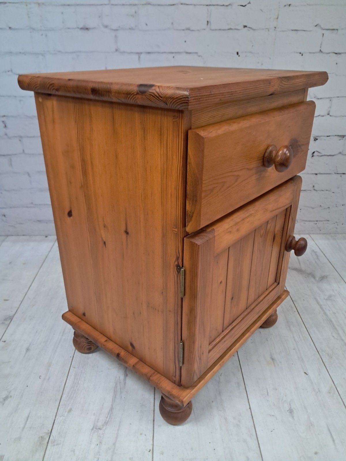 Solid Pine Country Bedside Table Cabinet Vintage Bedside Cupboard 1980 photo buy