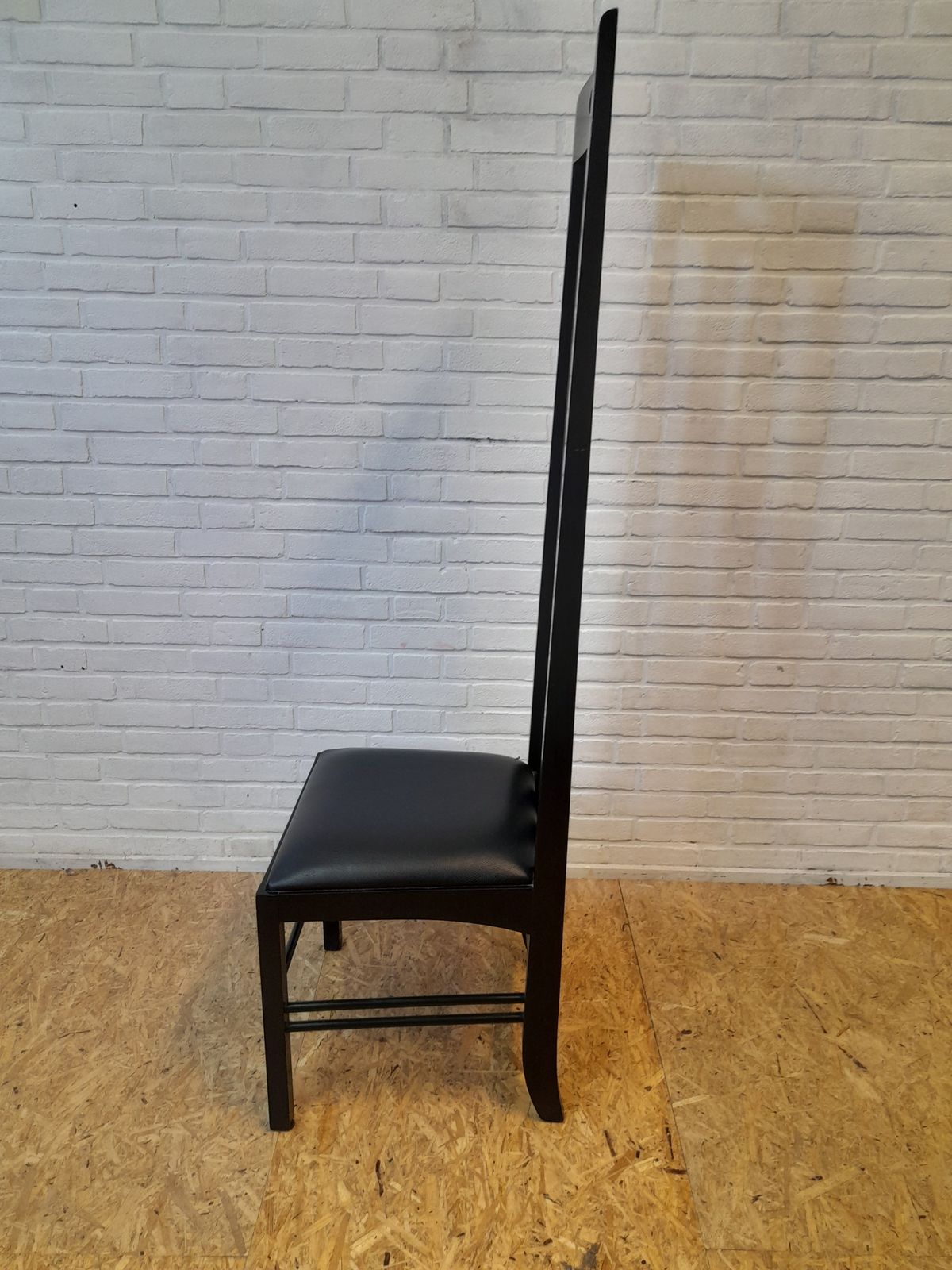 Set Of 4 Ingram Chairs Charles Rennie Mackintosch photo Furniture