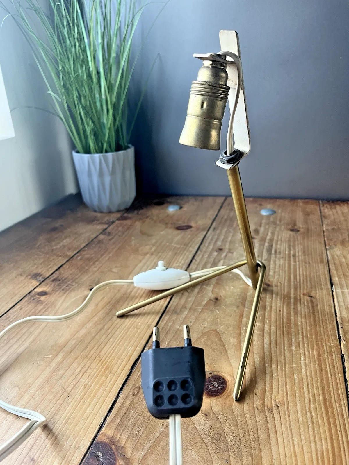 50's Mid Century Modern French Brass Cocotte Desk Lamp Light In Style Of Lacroix photo vintage