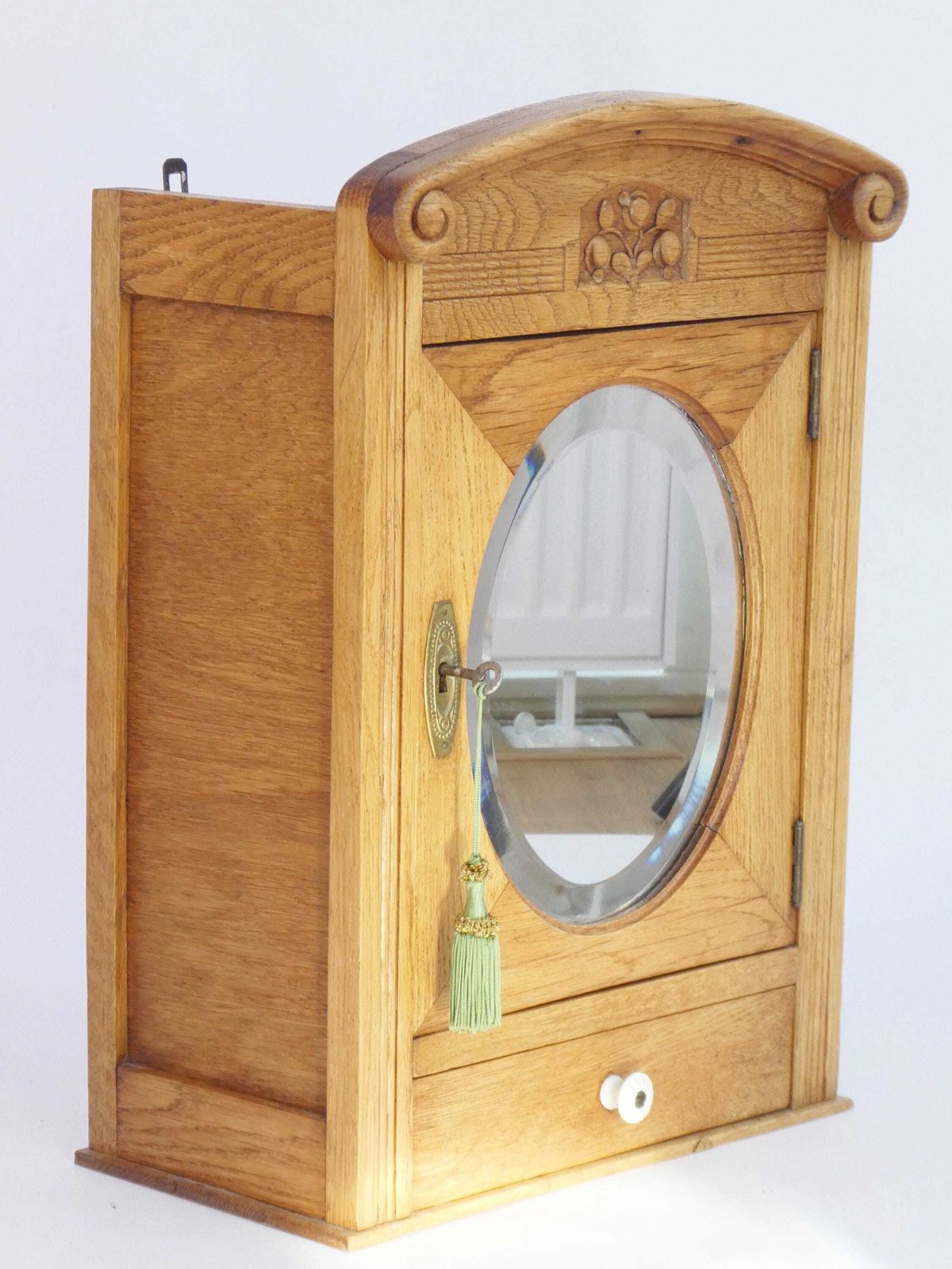Art Deco Wooden Cabinet With Oval Mirror, Antique Carved Floral Apothecary With Beveled Mirror, Small Chest With Lock, Farmhouse Decor photo vinterior